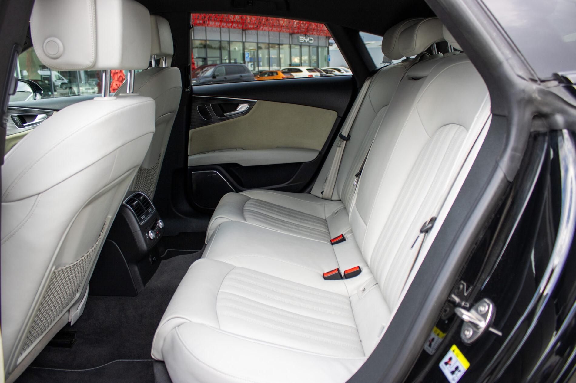 2017 AUDI A7, čierna hatchback, 95 370 km