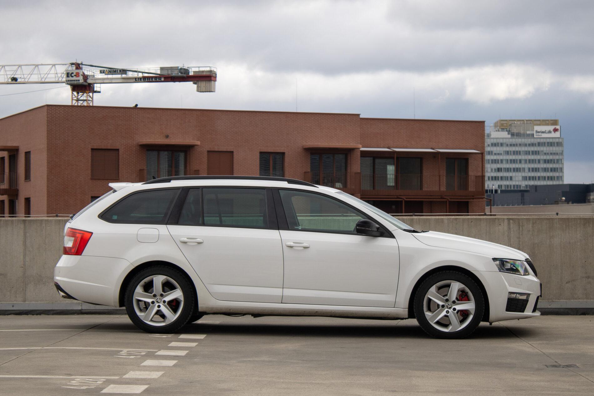 2013 Skoda Octavia RS, biela kombi, 222 175 km