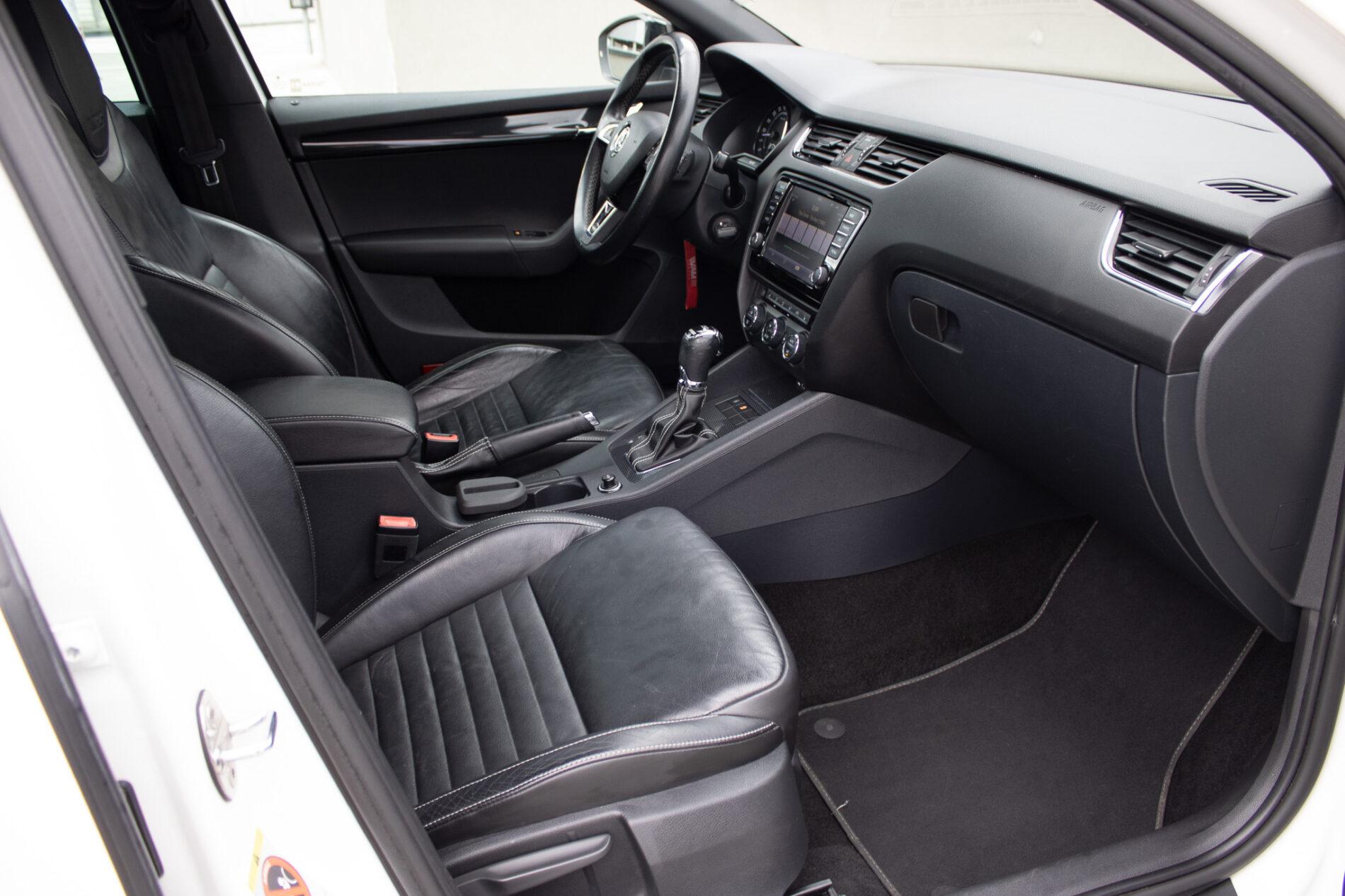 2013 Skoda Octavia RS, biela kombi, 222 175 km
