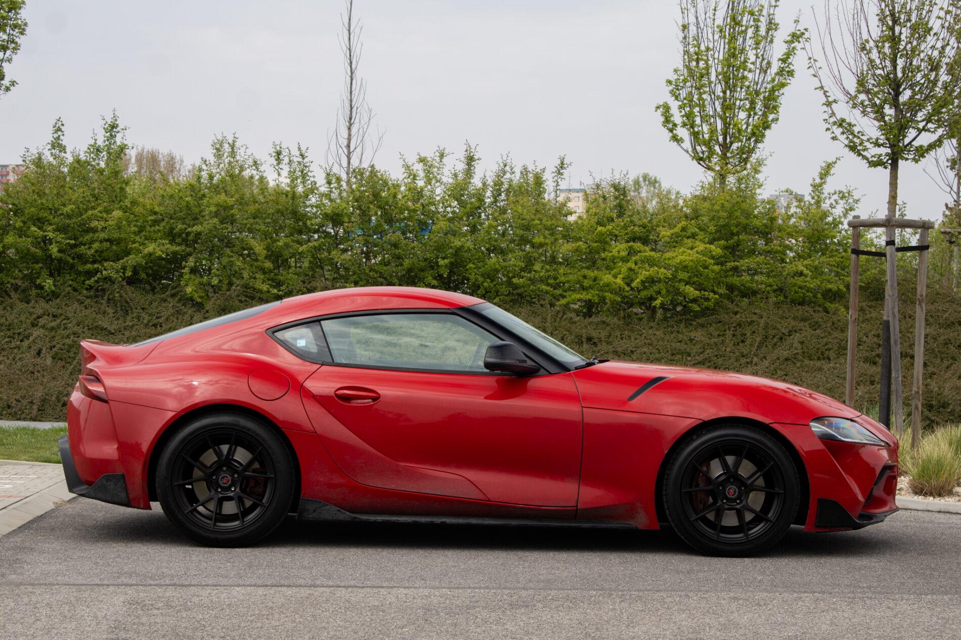 2021 Toyota GR Supra, červená kupé, 91 509 km