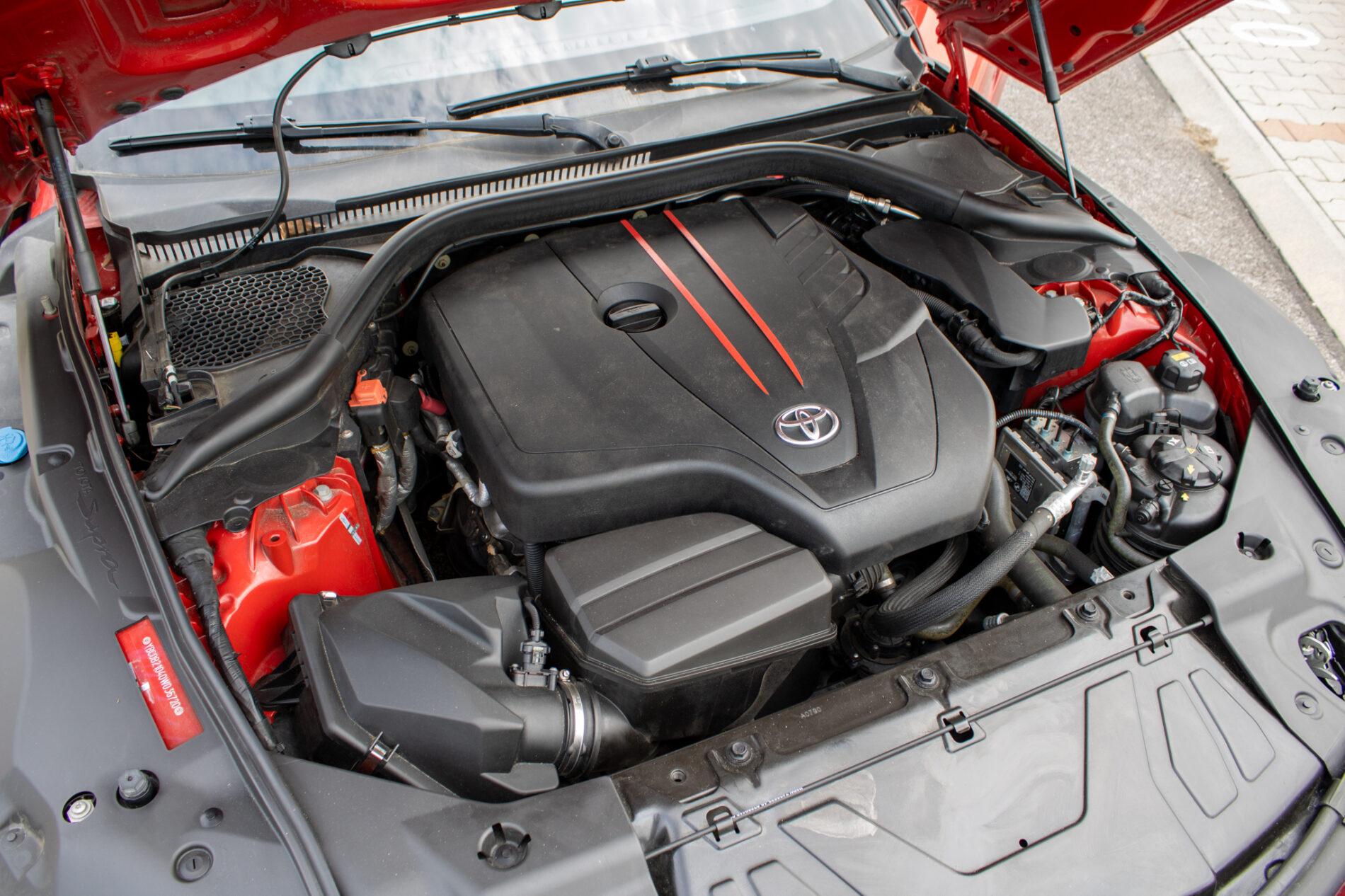 2021 Toyota GR Supra, červená kupé, 91 509 km