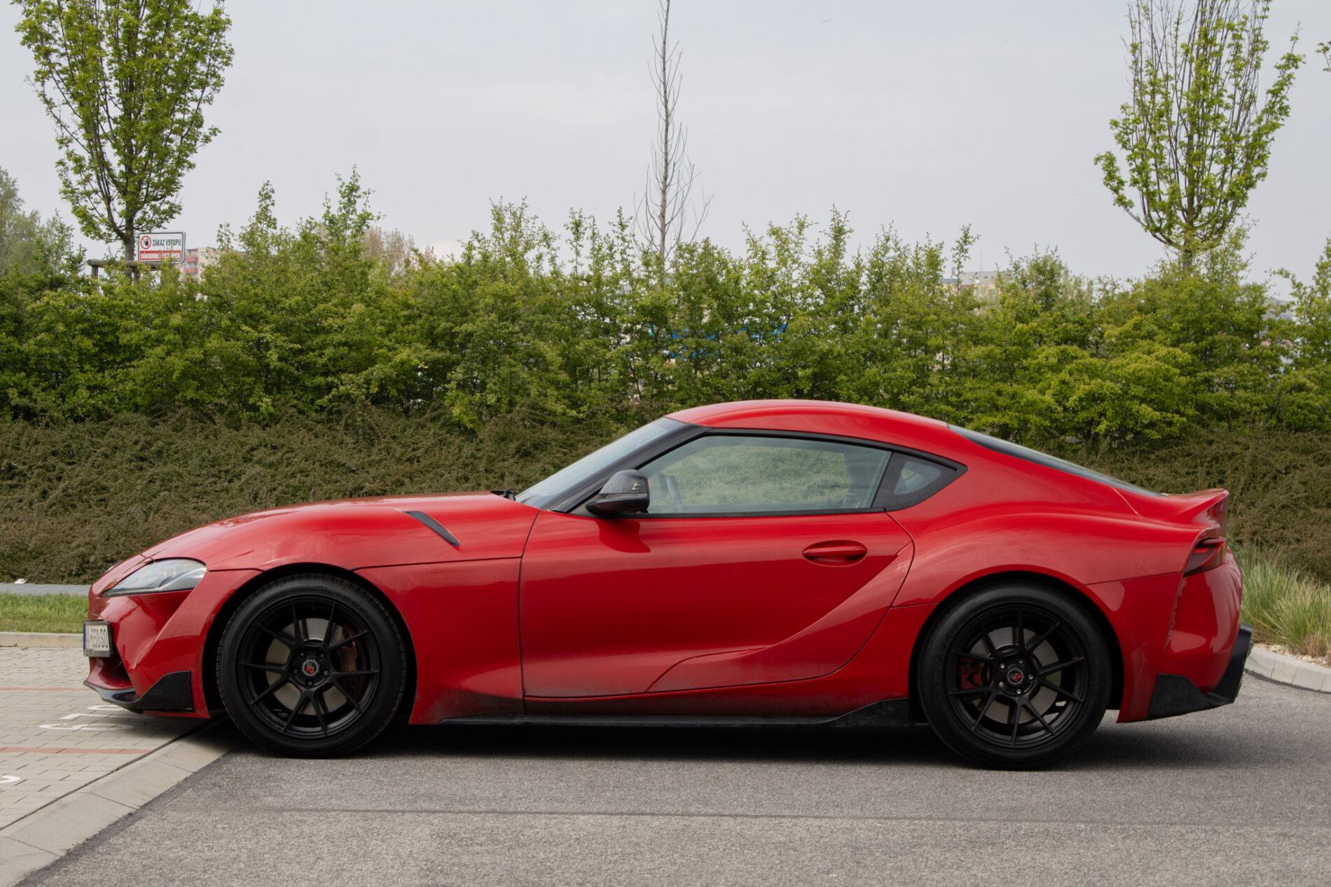 2021 Toyota GR Supra, červená kupé, 91 509 km
