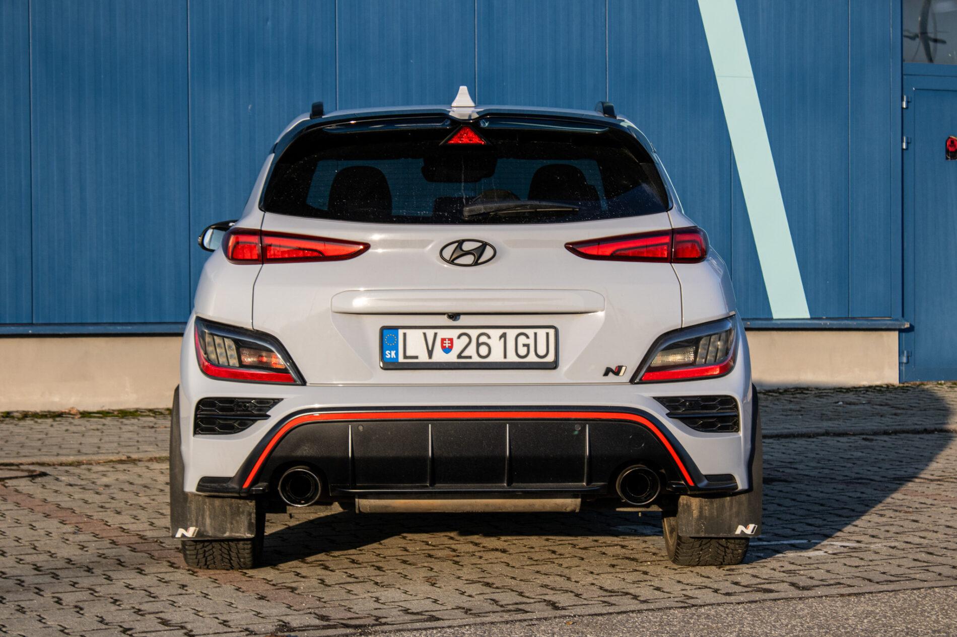 2022 Hyundai Kona N, modrá suv, 41 807 km
