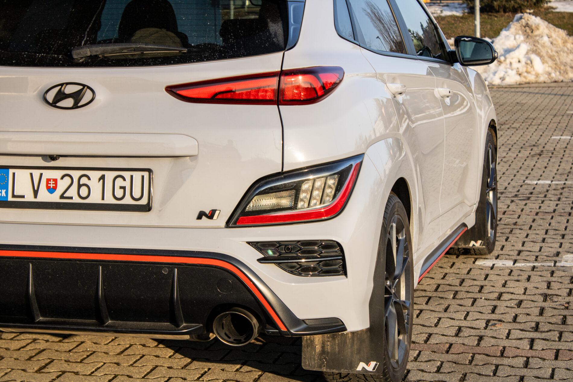 2022 Hyundai Kona N, modrá suv, 41 807 km