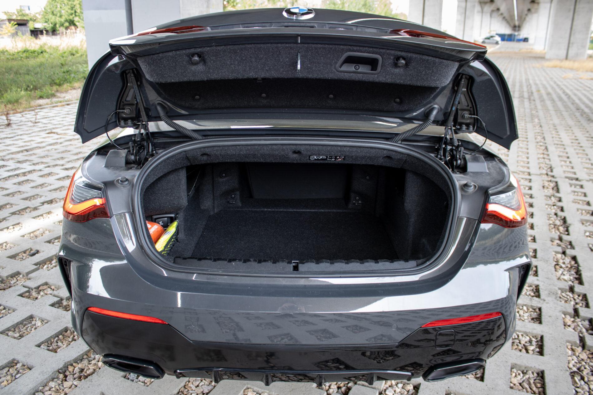 2023 BMW M440i, sivá kabriolet, 23 747 km