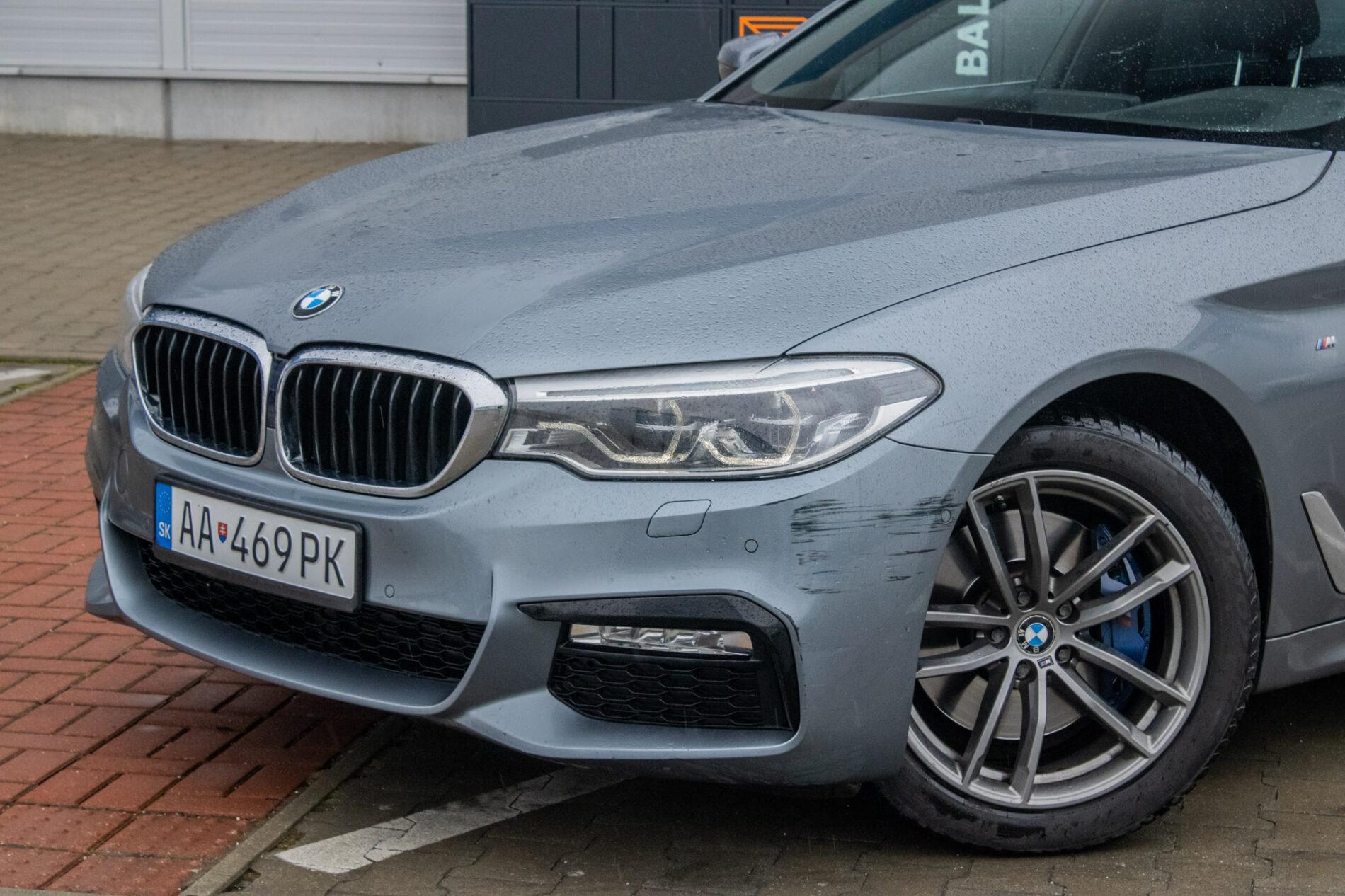 2017 BMW 530d, sivá sedan, 236 225 km