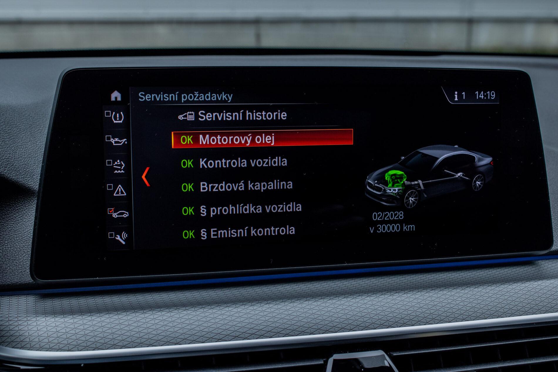2017 BMW 530d, sivá sedan, 236 225 km