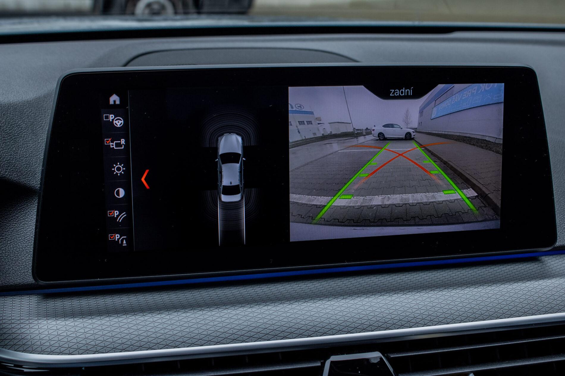2017 BMW 530d, sivá sedan, 236 225 km