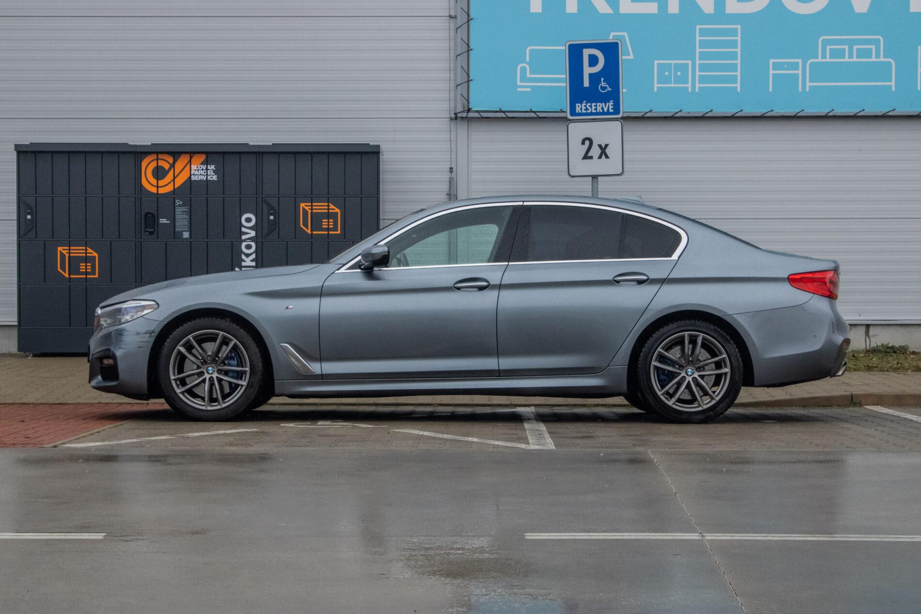2017 BMW 530d, sivá sedan, 236 225 km