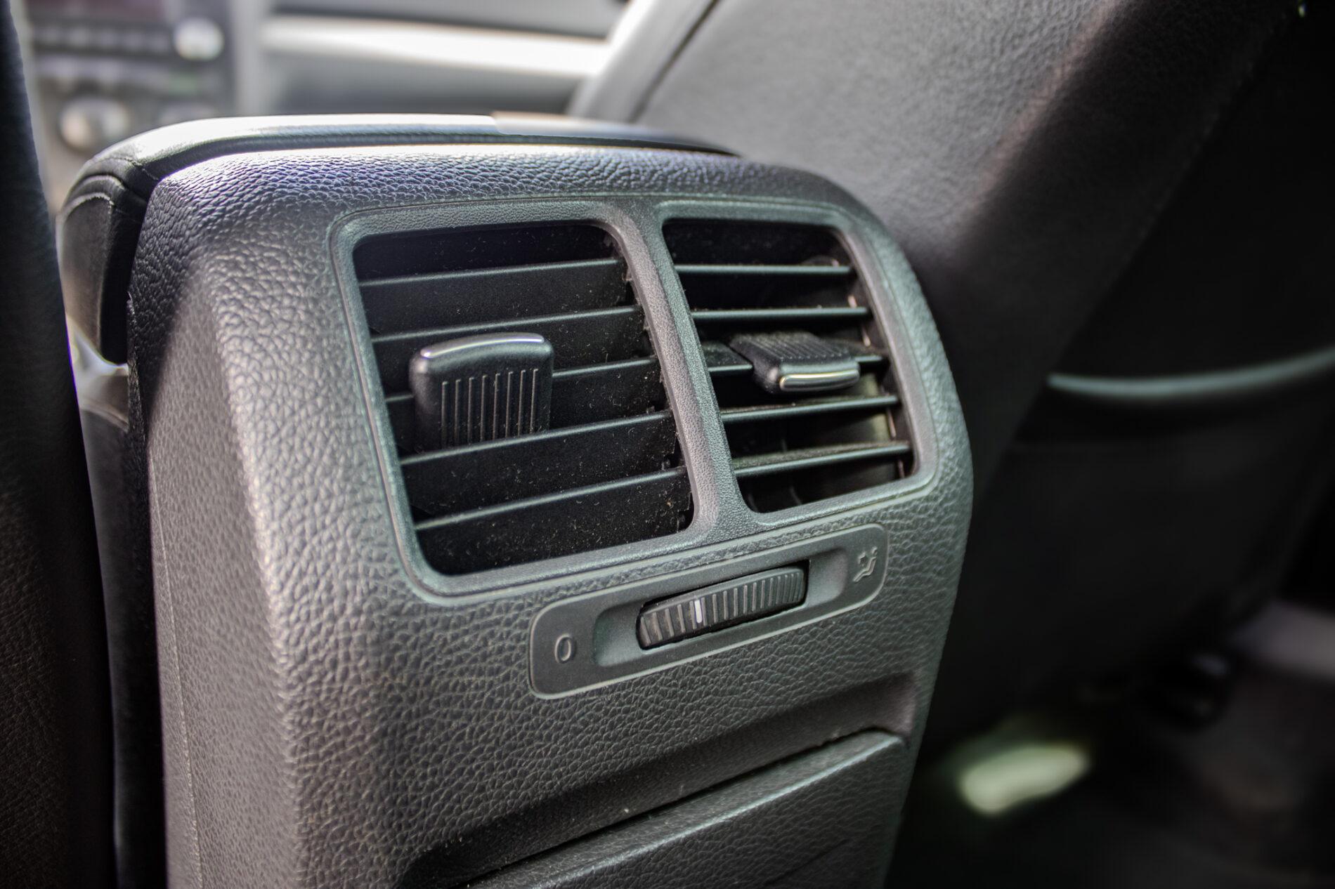 2005 Volkswagen Golf GTI, čierna hatchback, 231 763 km