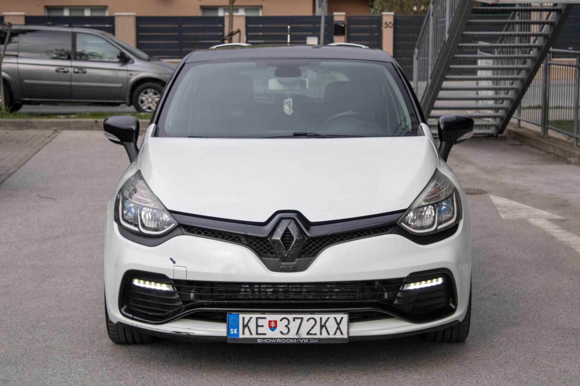 2015 Renault Clio RS, biela hatchback, 152 444 km