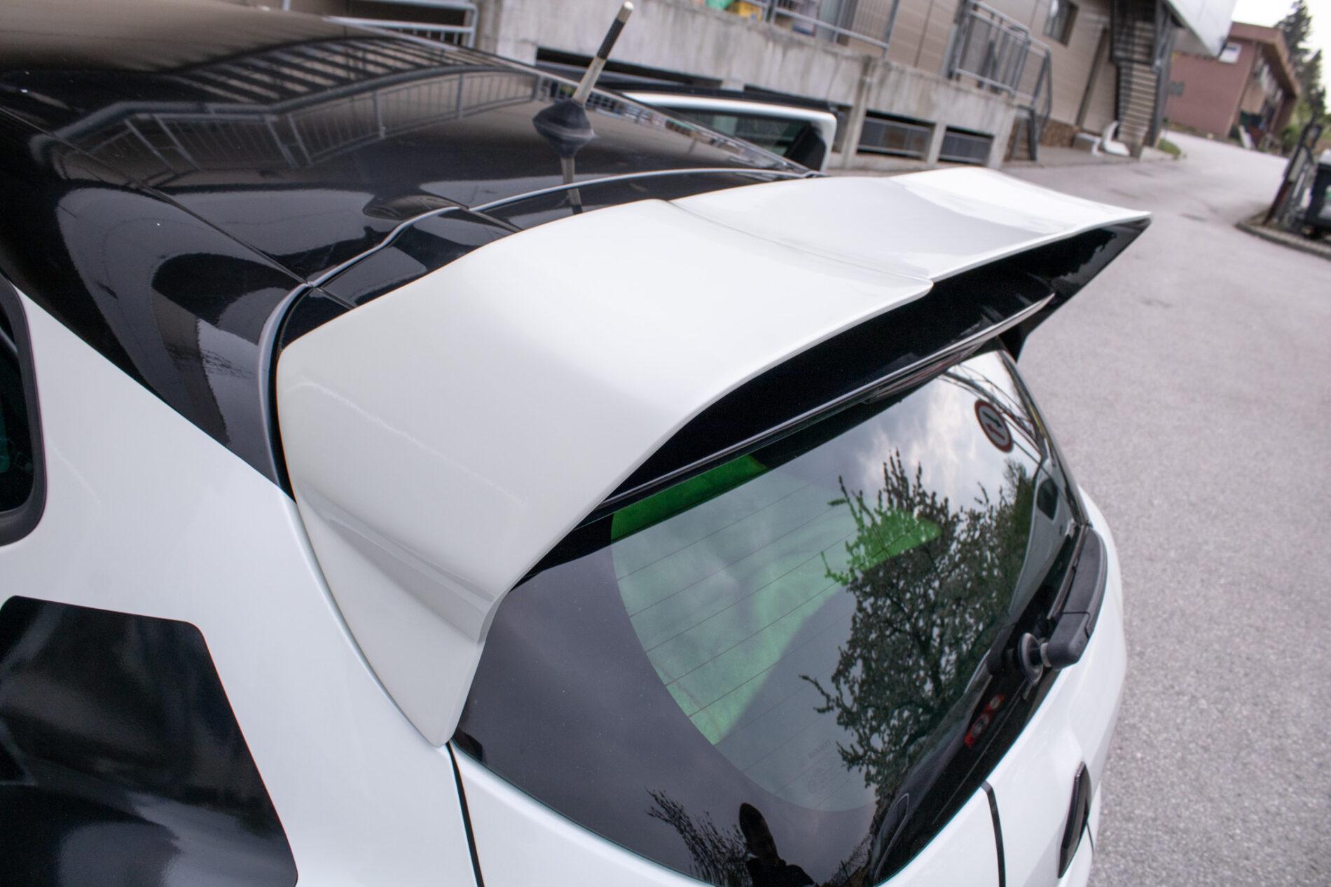 2015 Renault Clio RS, biela hatchback, 152 444 km