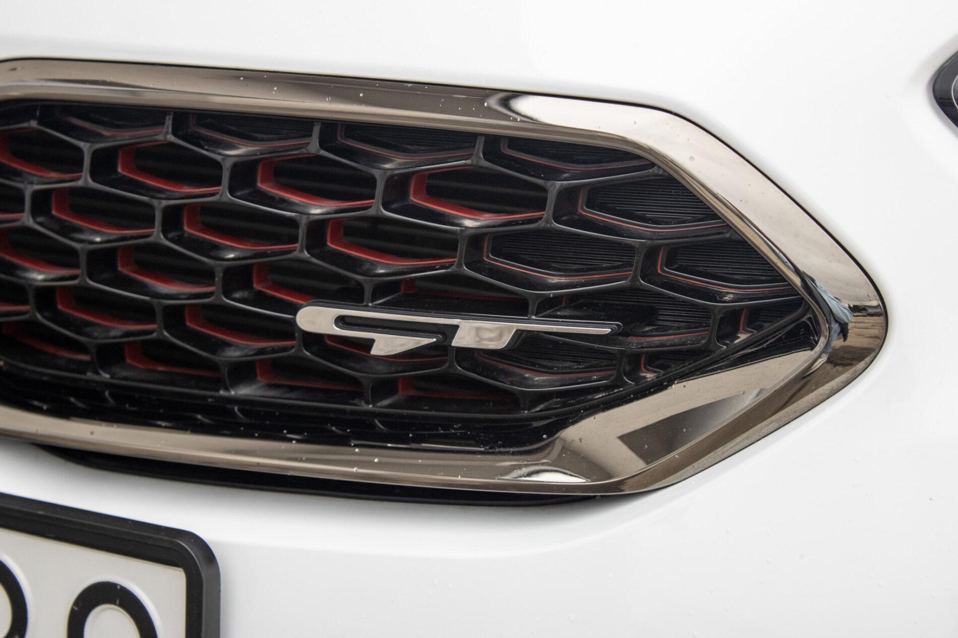 2019 Kia ProCeed GT, biela kombi, 35 892 km