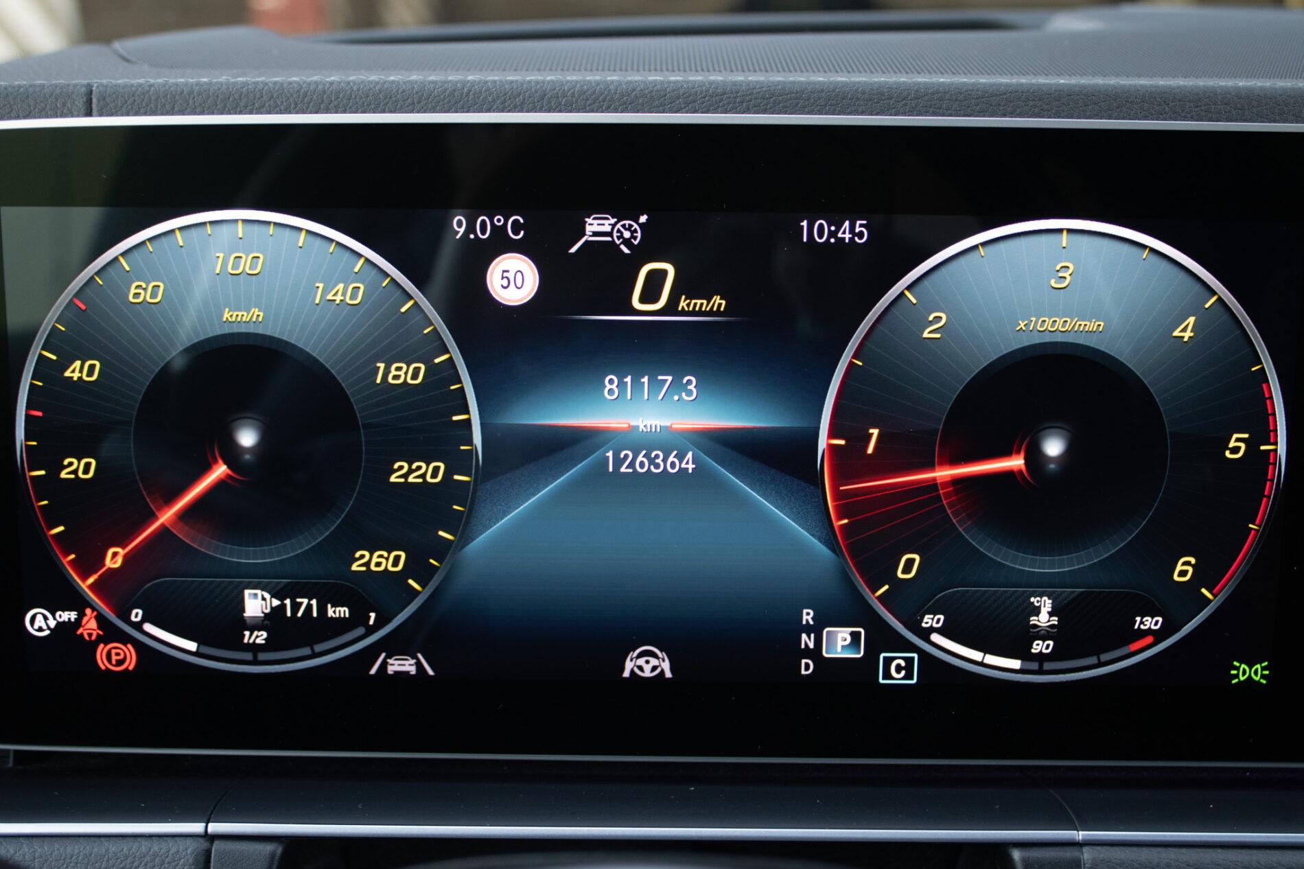 2020 Mercedes-Benz GLS 400d, sivá suv, 126 364 km