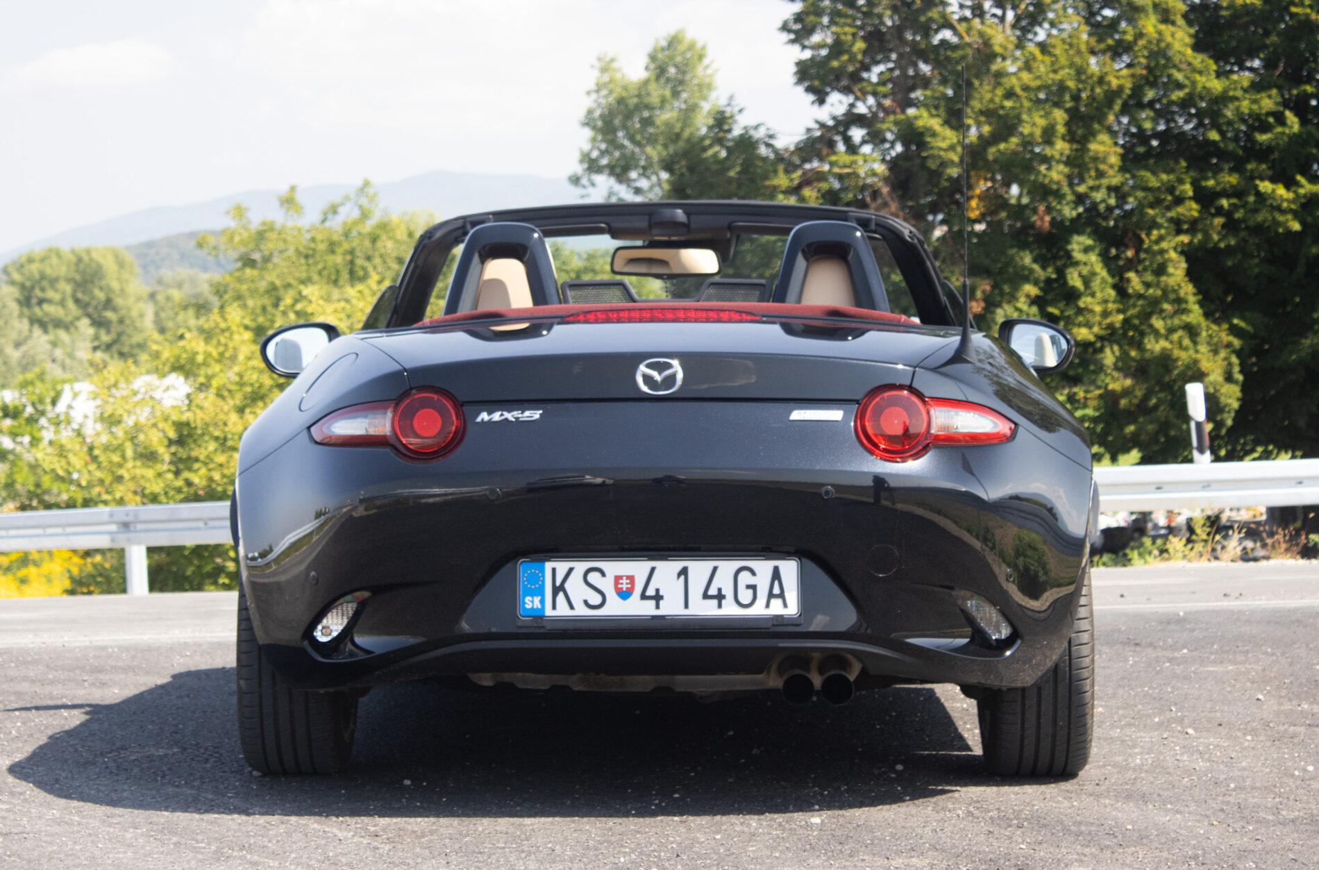 2018 Mazda MX-5 (ND), čierna kabriolet, 22 946 km