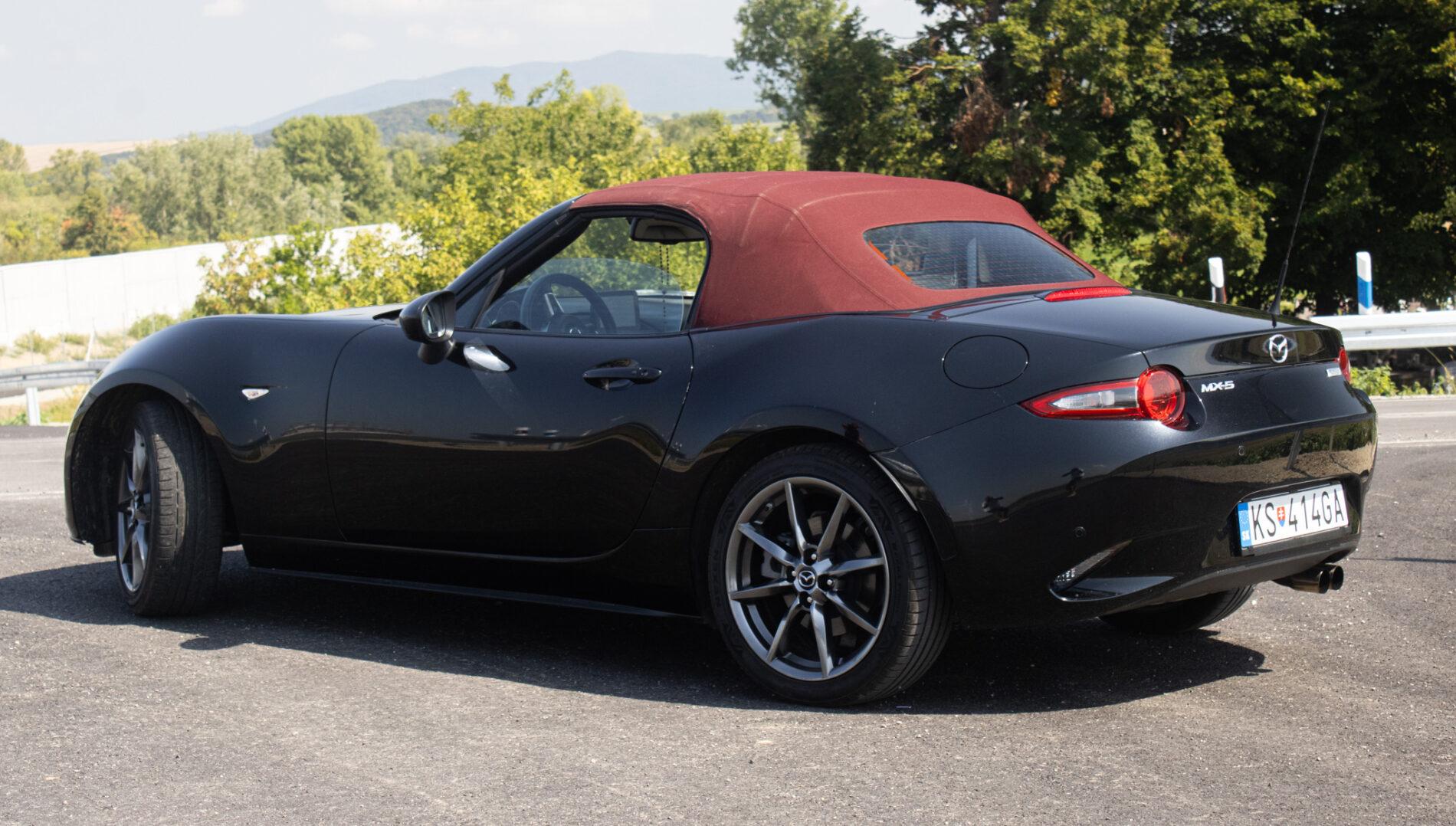 2018 Mazda MX-5 (ND), čierna kabriolet, 22 946 km