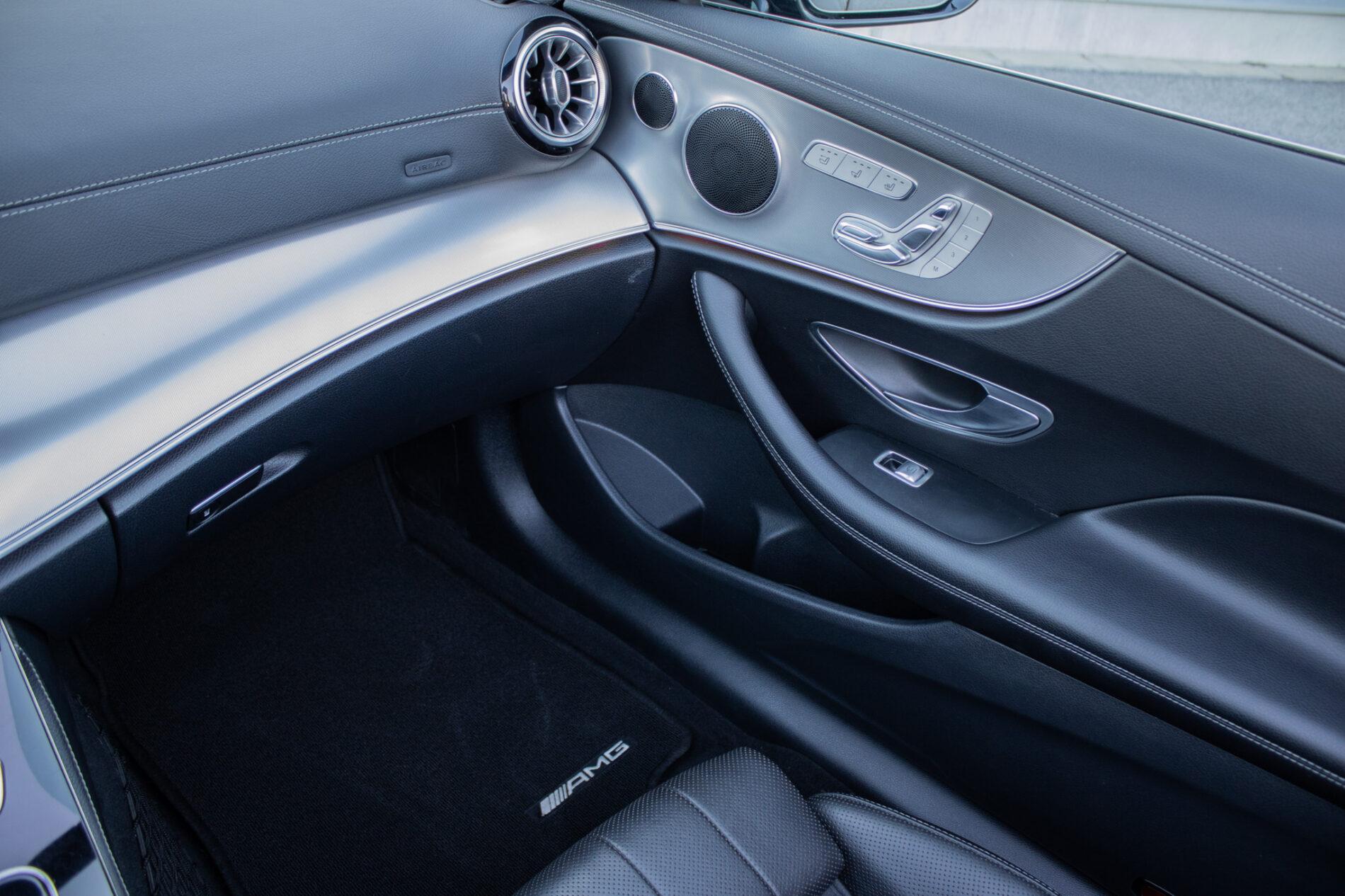 2018 Mercedes-Benz E 400, čierna kabriolet, 73 600 km