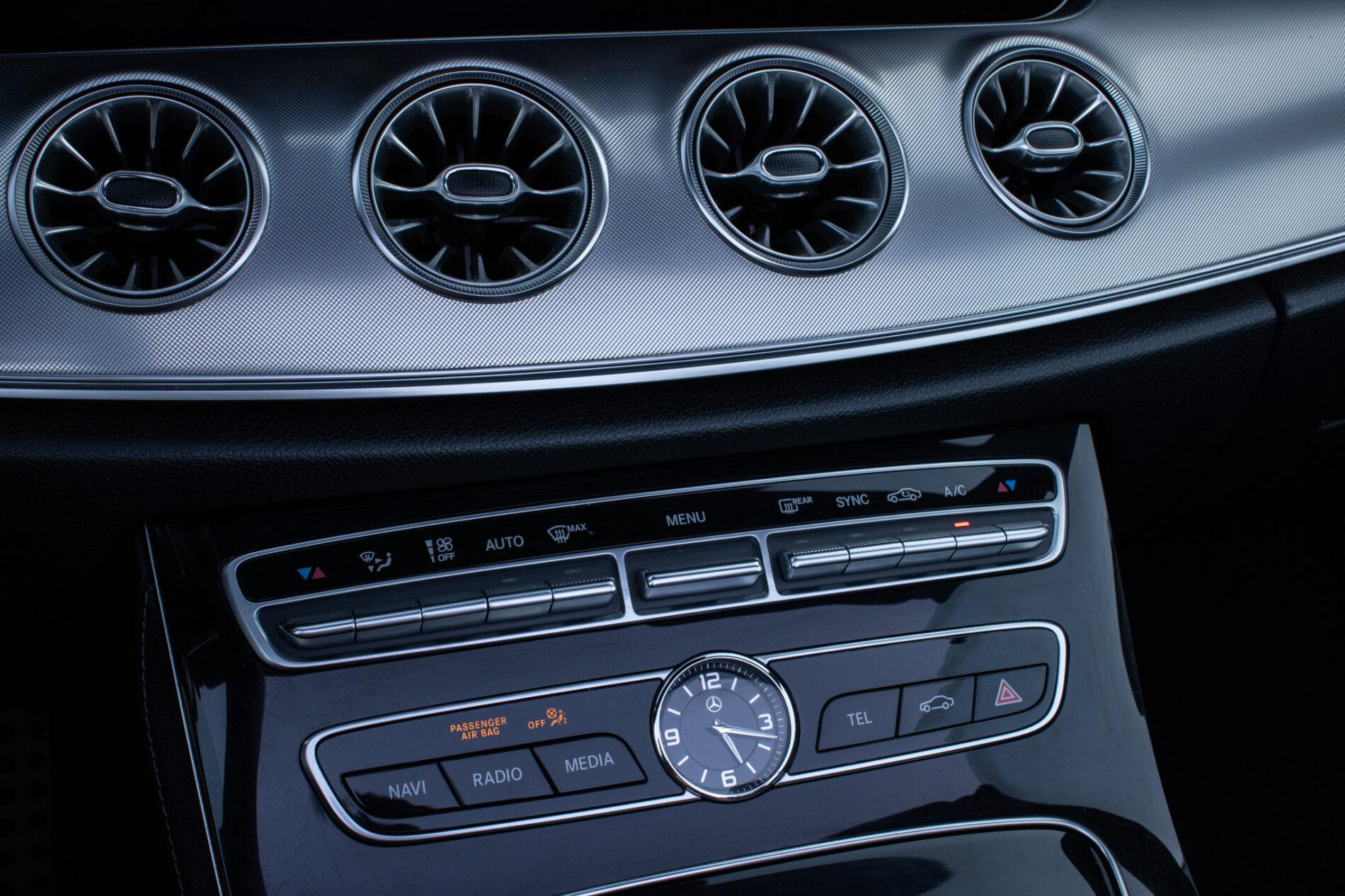2018 Mercedes-Benz E 400, čierna kabriolet, 73 600 km