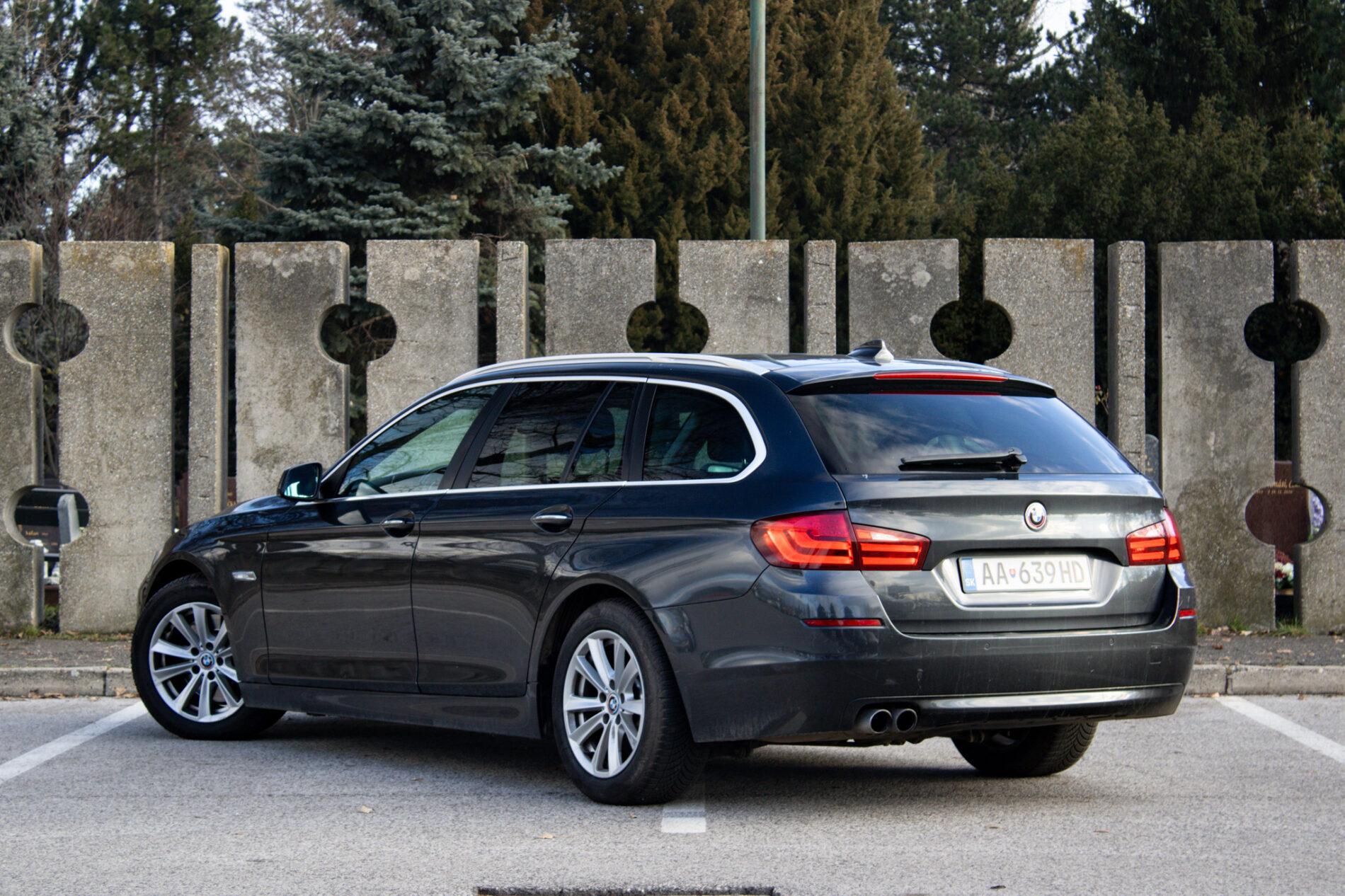 2010 BMW 530d, sivá kombi, 269 764 km