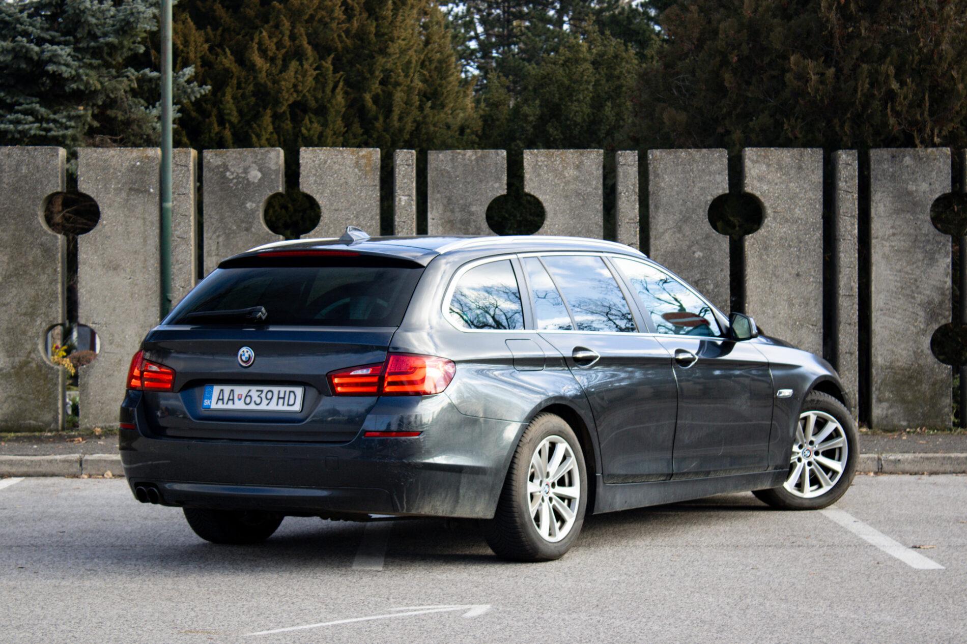 2010 BMW 530d, sivá kombi, 269 764 km