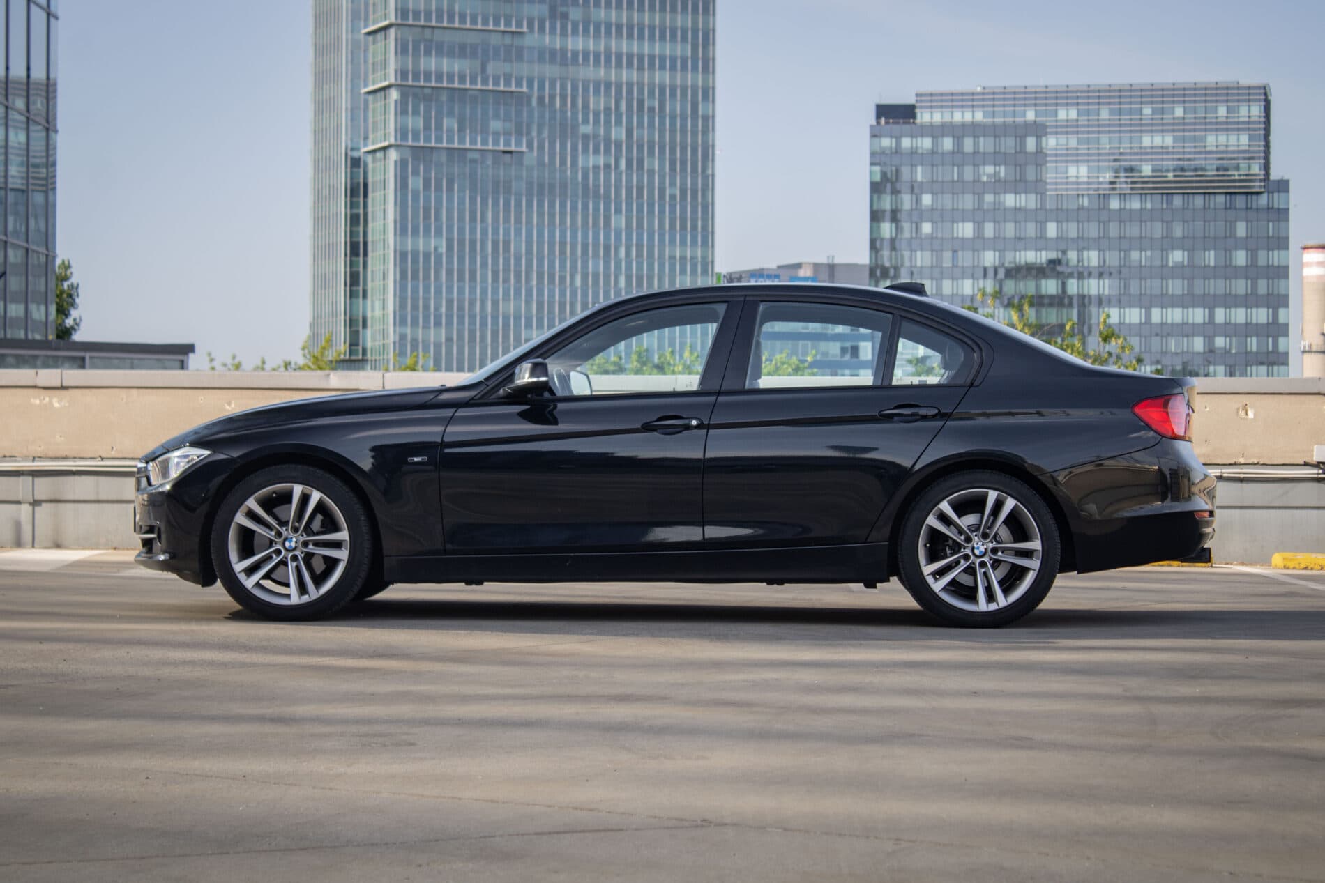 2012 BMW 328i, čierna sedan, 138 951 km