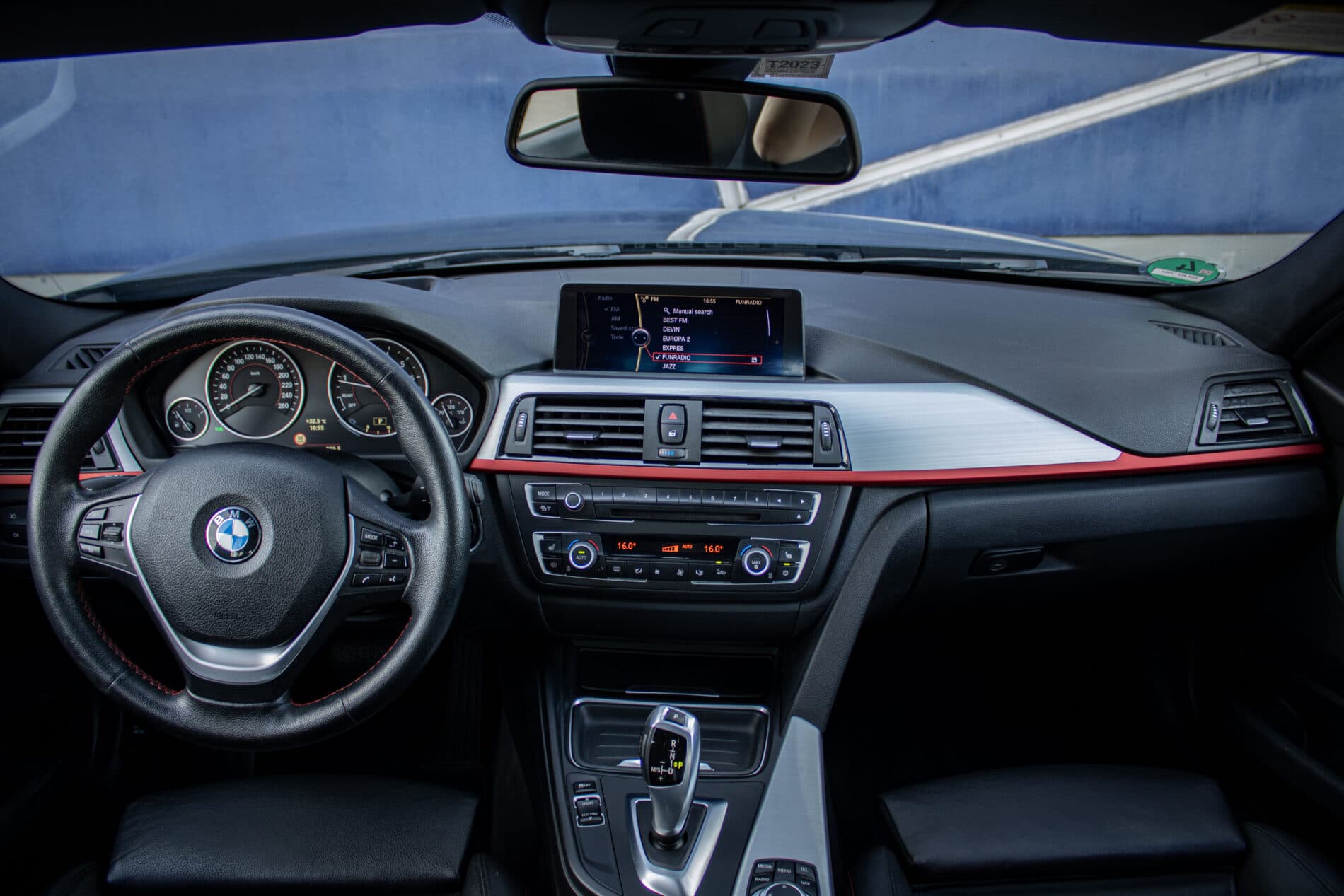 2012 BMW 328i, čierna sedan, 138 951 km