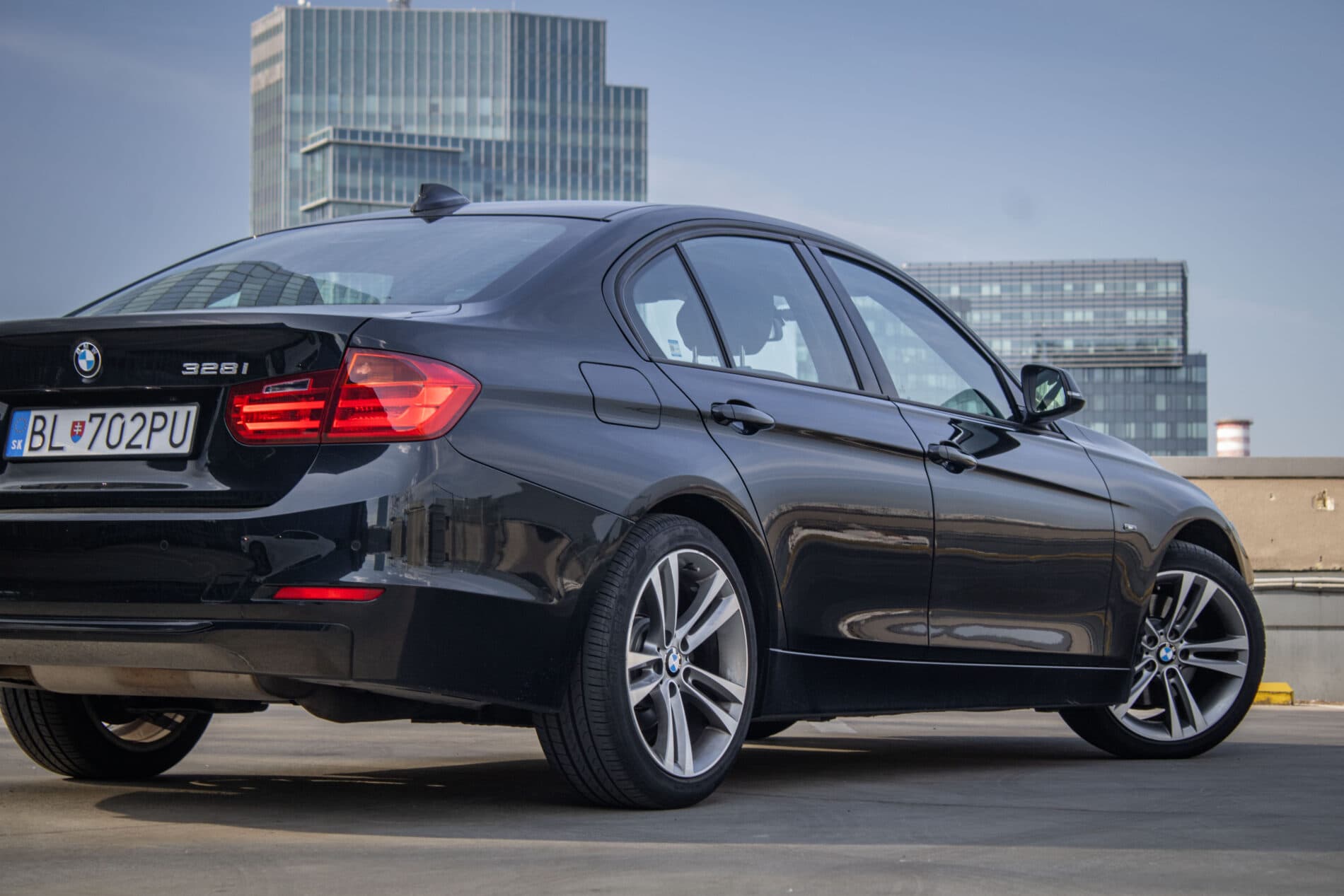 2012 BMW 328i, čierna sedan, 138 951 km
