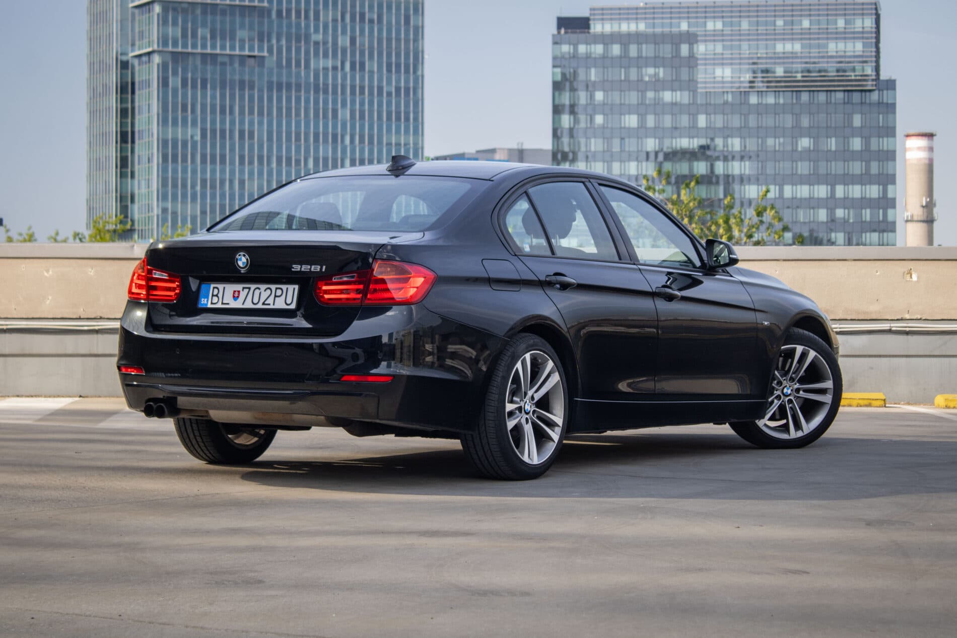2012 BMW 328i, čierna sedan, 138 951 km