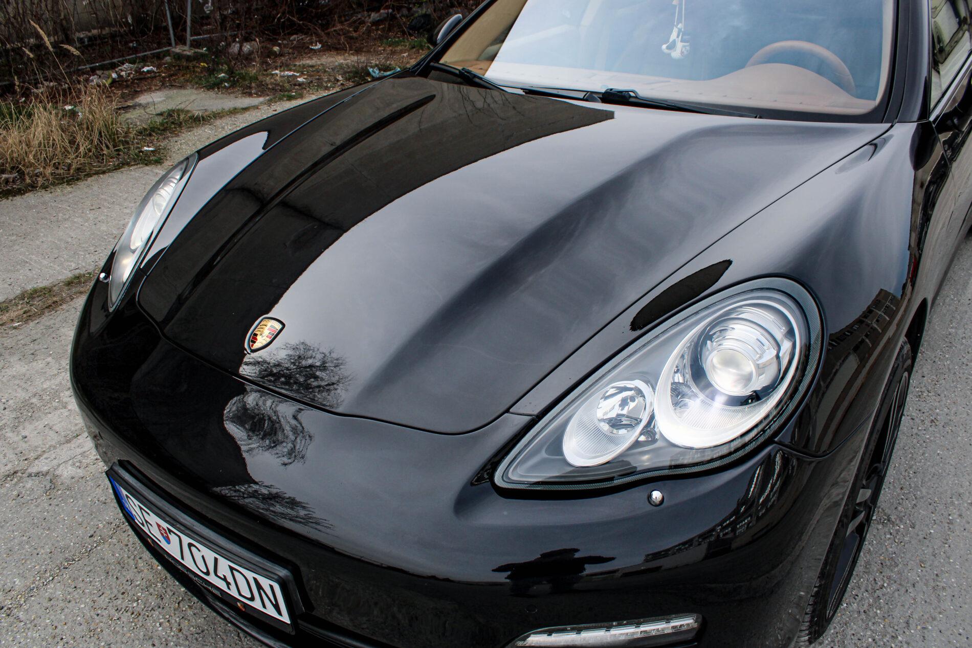 2010 Porsche Panamera S / 4S, čierna sedan, 264 126 km