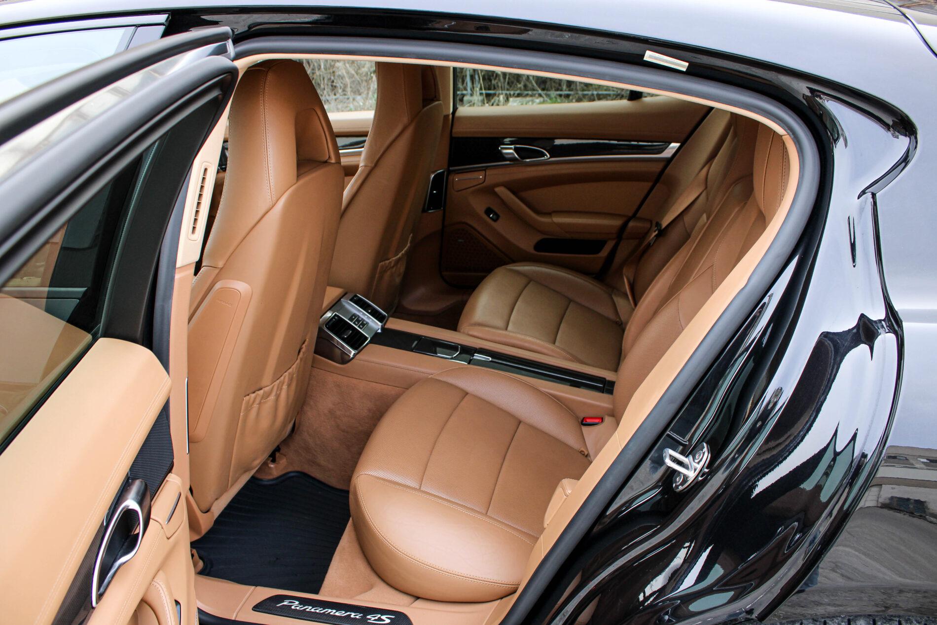 2010 Porsche Panamera S / 4S, čierna sedan, 264 126 km
