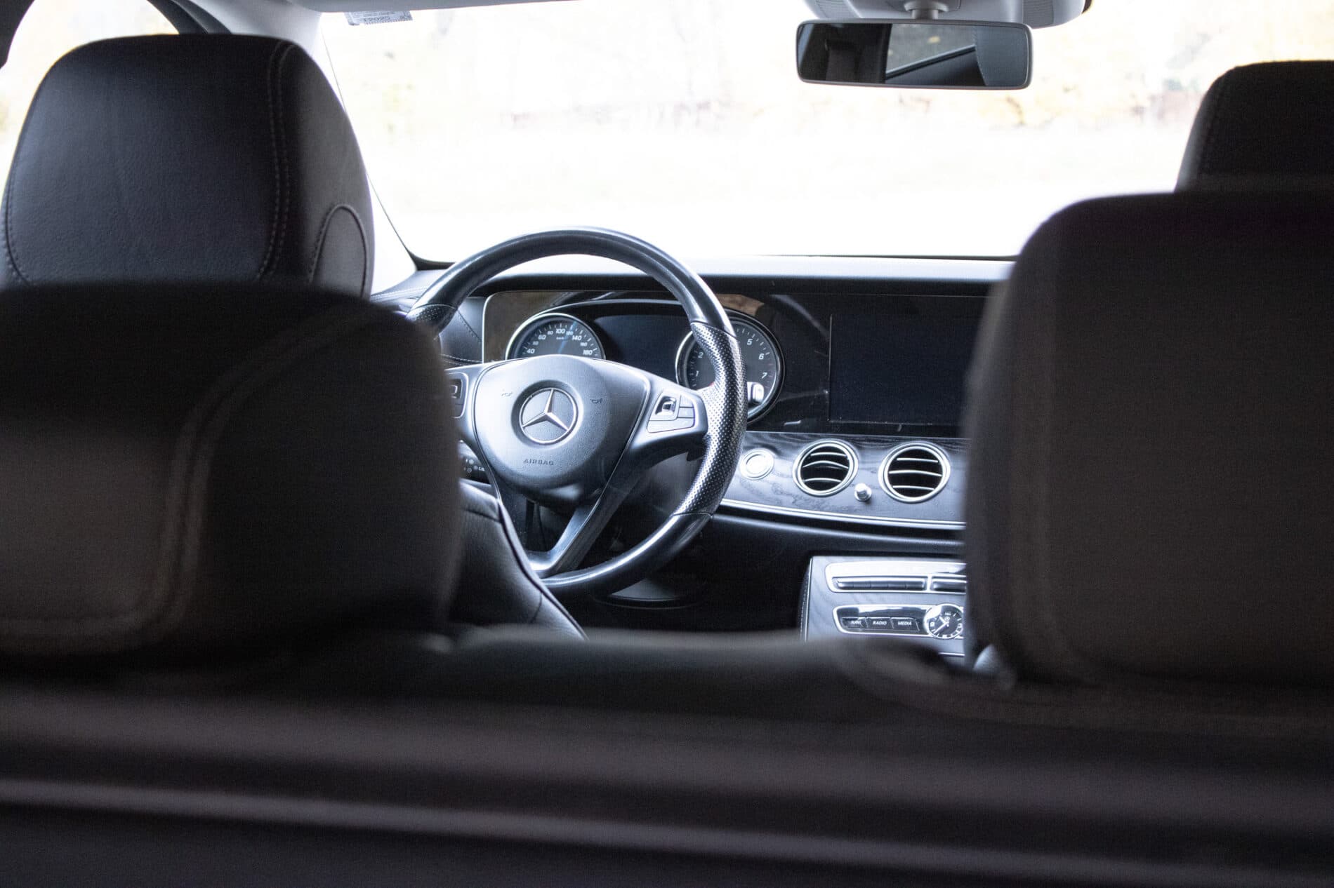 2017 Mercedes-Benz E 400, čierna kombi, 123 812 km