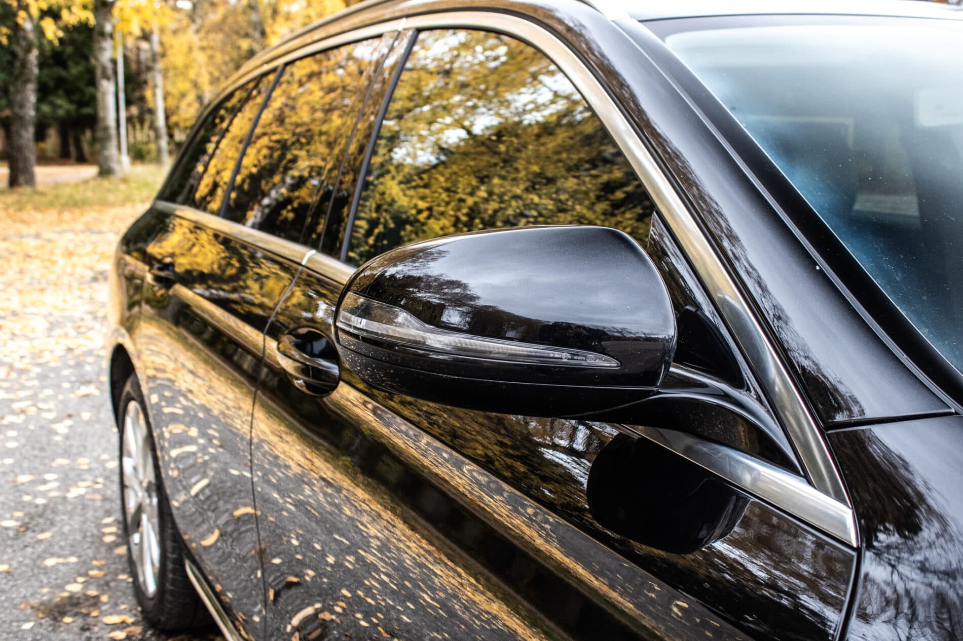 2017 Mercedes-Benz E 400, čierna kombi, 123 812 km