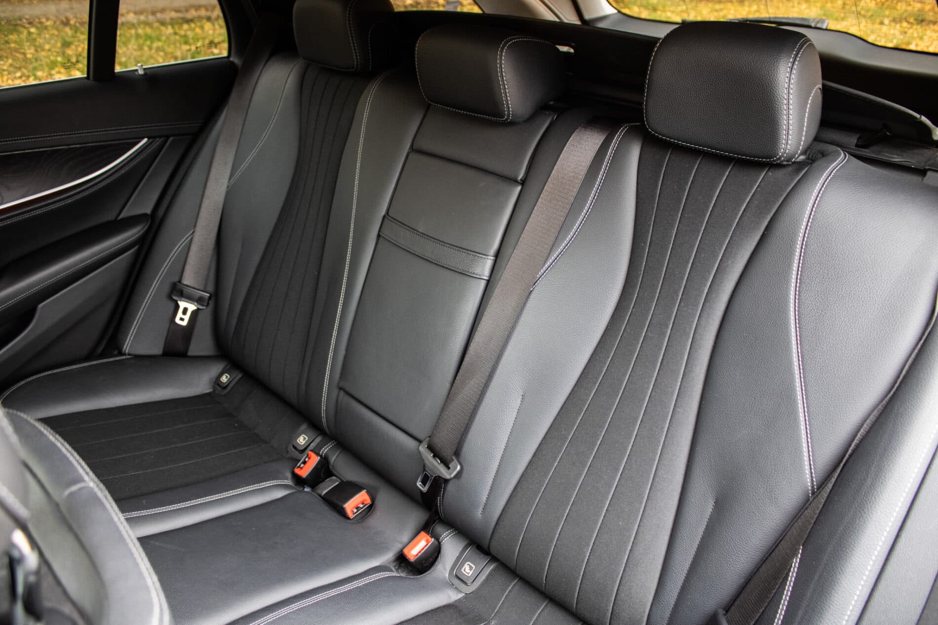 2017 Mercedes-Benz E 400, čierna kombi, 123 812 km