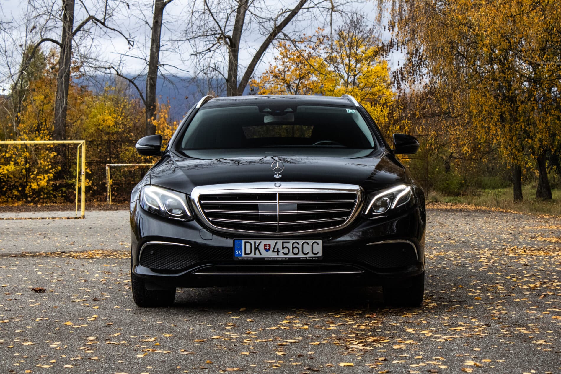 2017 Mercedes-Benz E 400, čierna kombi, 123 812 km