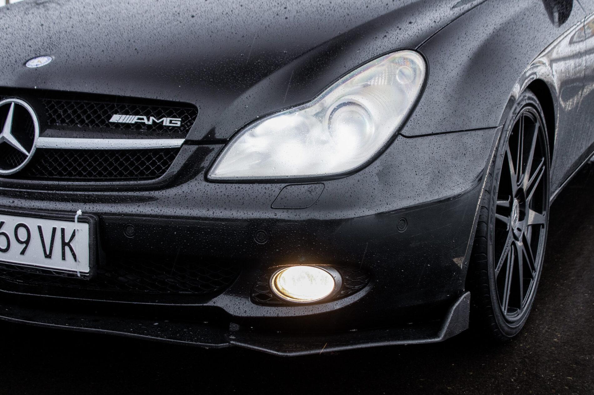 2005 Mercedes-Benz CLS 350, čierna sedan, 190 126 km