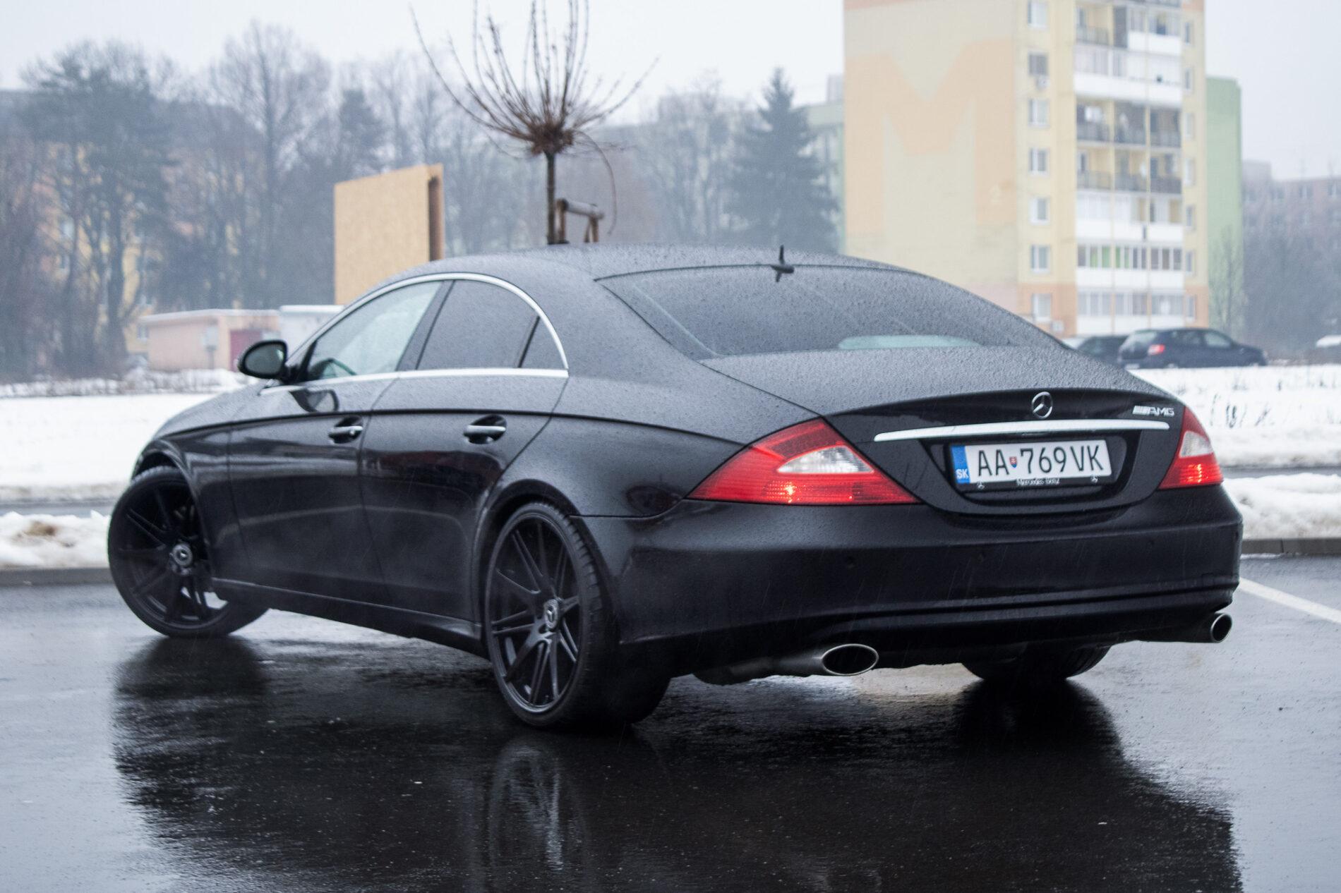 2005 Mercedes-Benz CLS 350, čierna sedan, 190 126 km