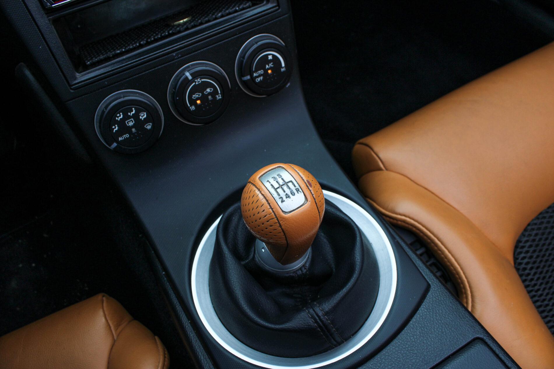 2005 Nissan 350Z, strieborná kabriolet, 36 427 km
