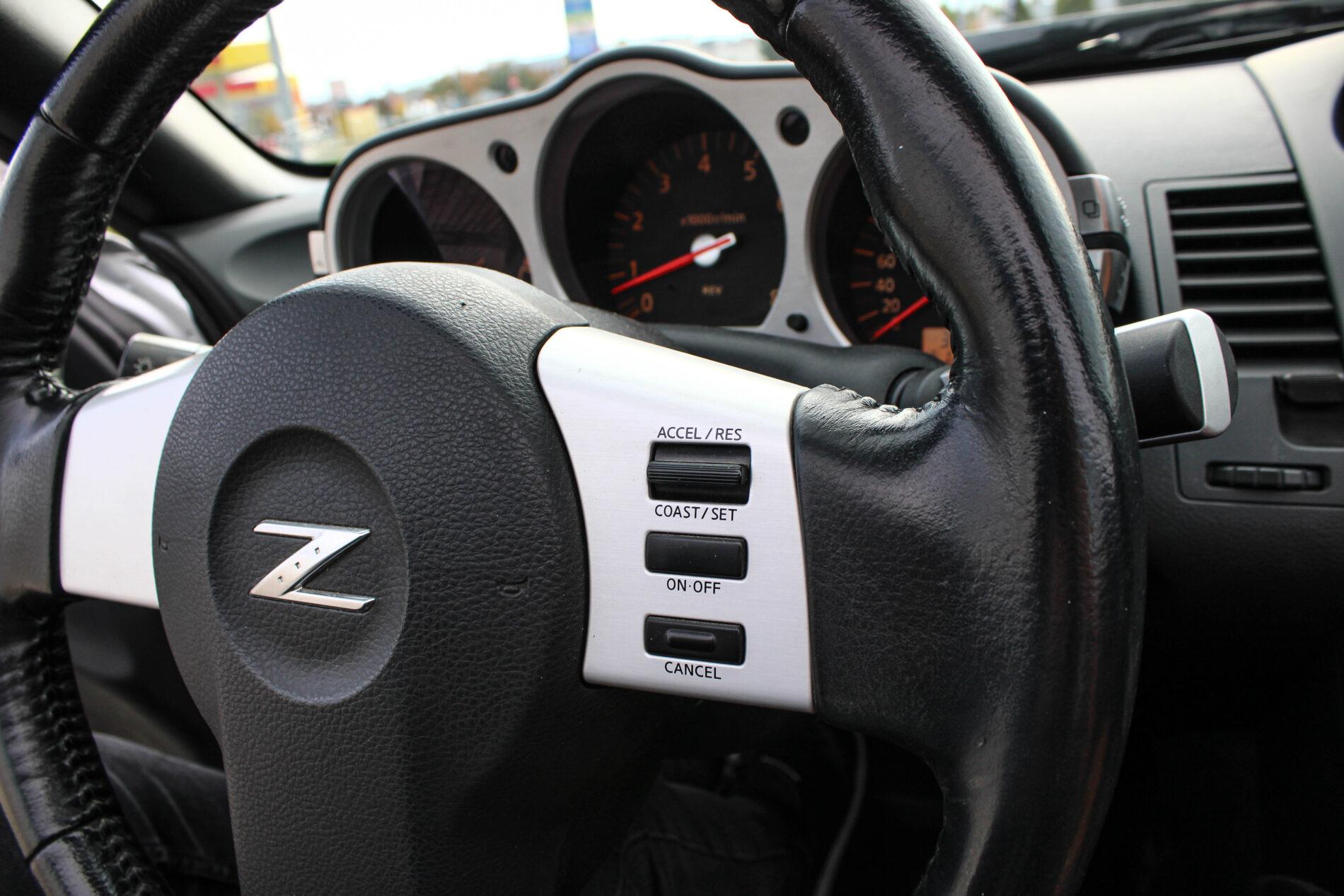 2005 Nissan 350Z, strieborná kabriolet, 36 427 km