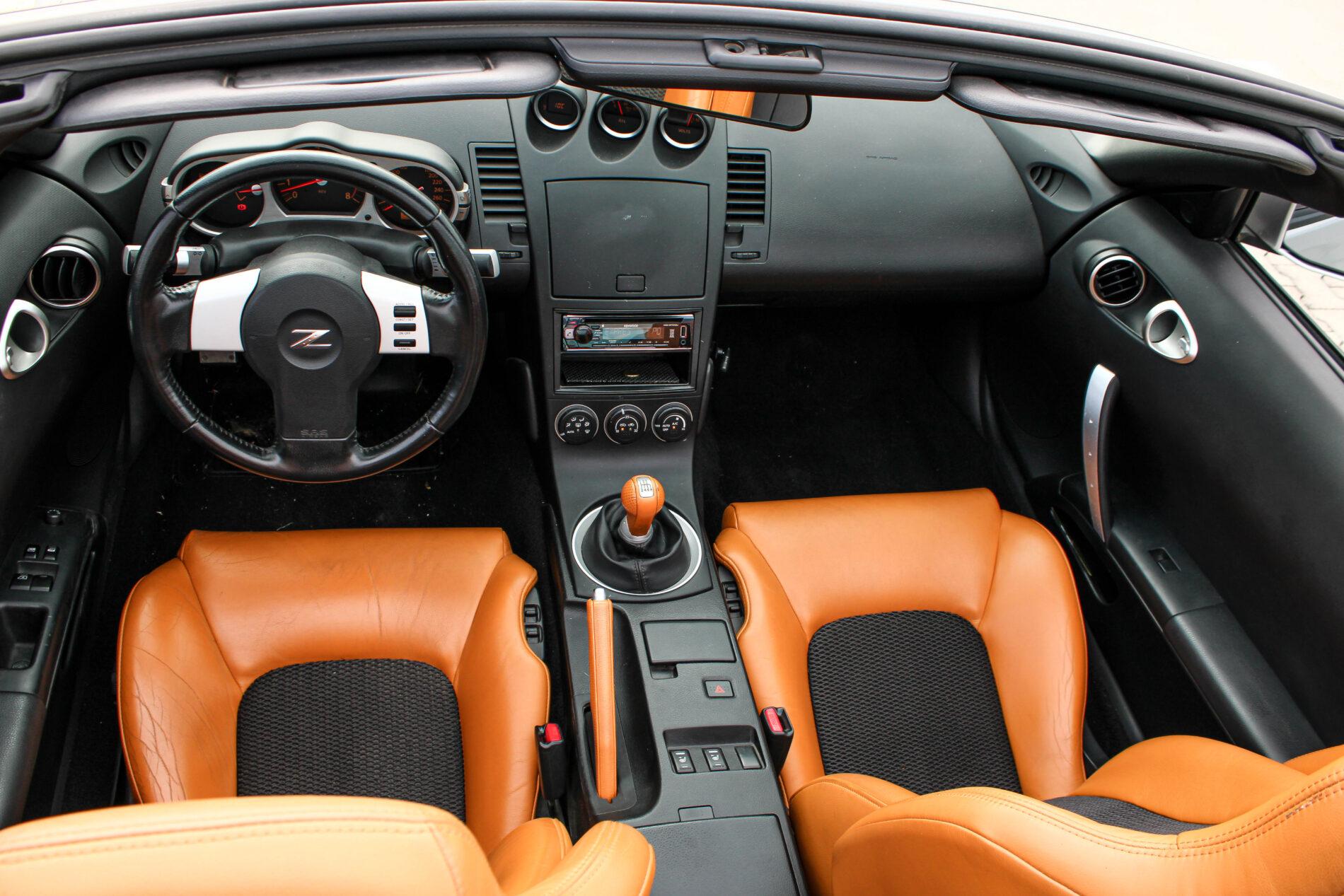 2005 Nissan 350Z, strieborná kabriolet, 36 427 km