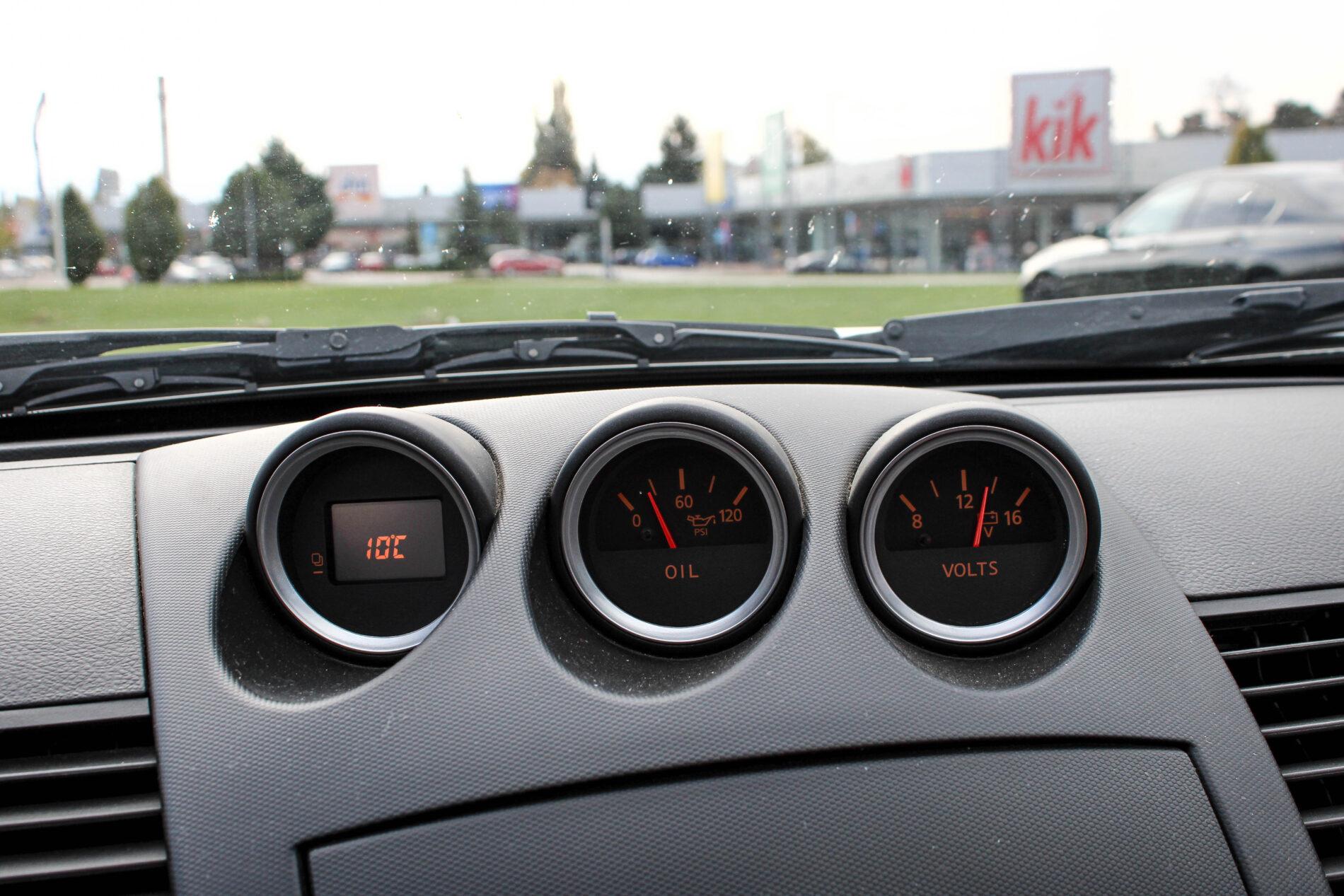 2005 Nissan 350Z, strieborná kabriolet, 36 427 km