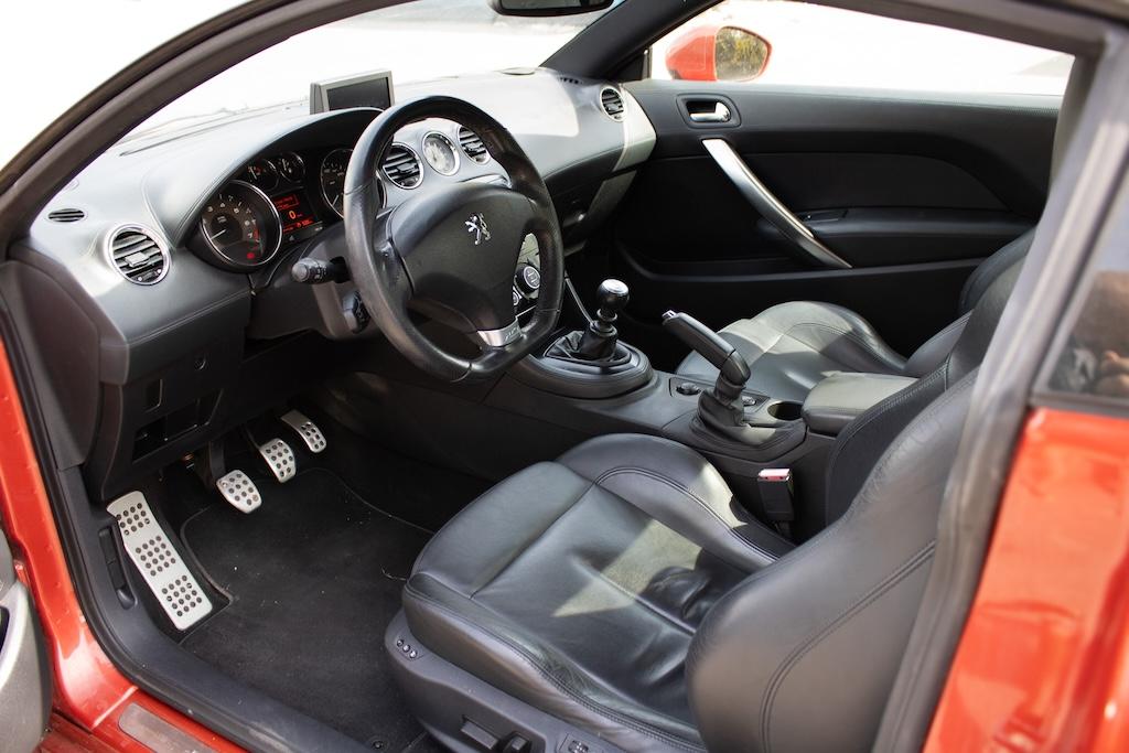 2011 Peugeot RCZ, oranžová kupé, 67 721 km