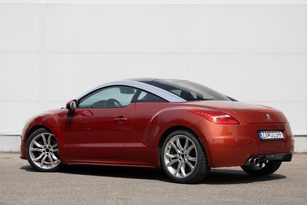 2011 Peugeot RCZ, oranžová kupé, 67 721 km