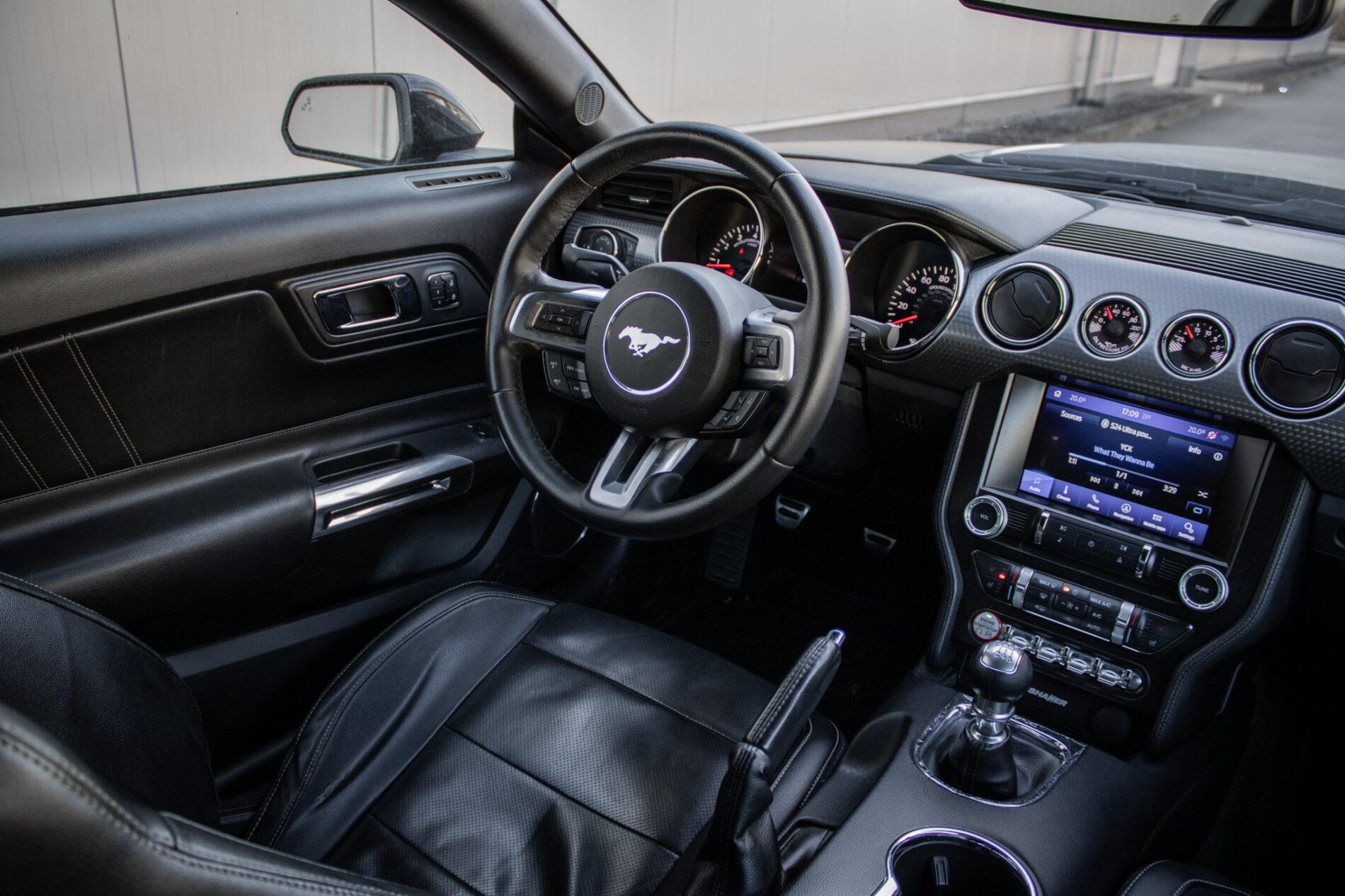 2016 Ford Mustang GT, čierna kupé, 84 537 km