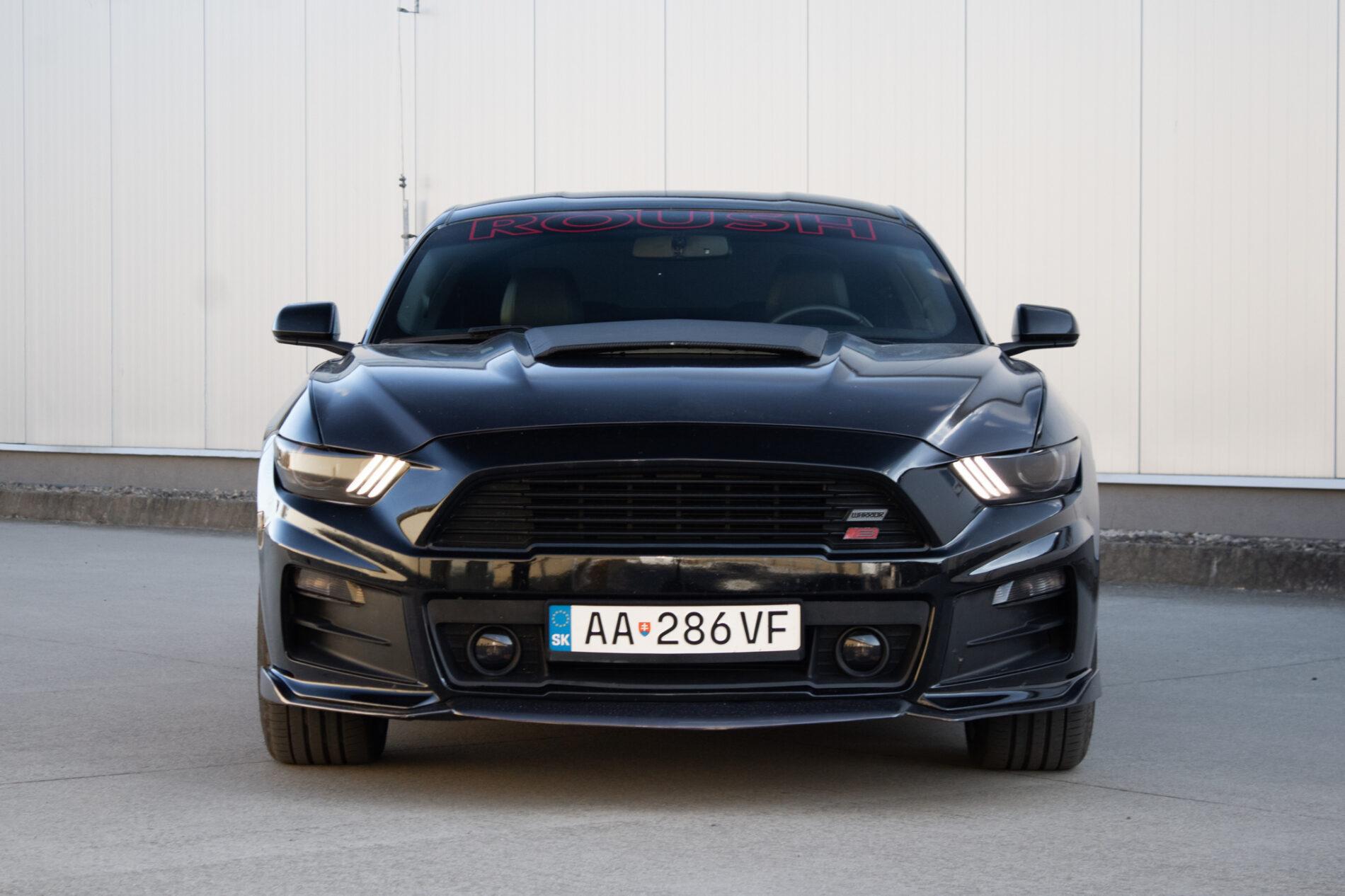2016 Ford Mustang GT, čierna kupé, 84 537 km