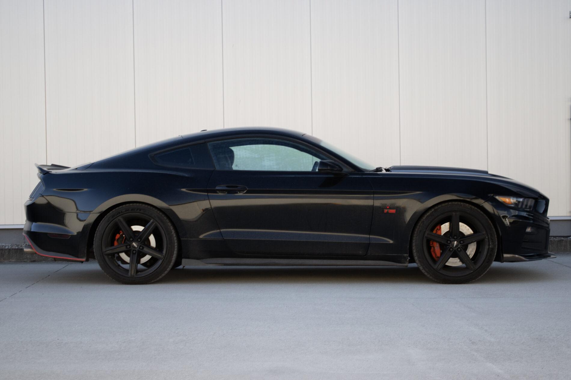 2016 Ford Mustang GT, čierna kupé, 84 537 km