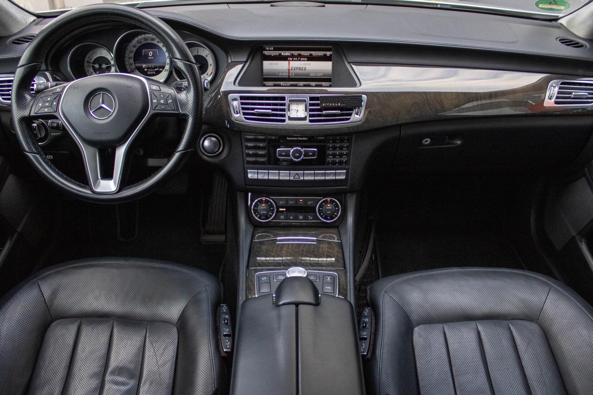 2013 Mercedes-Benz CLS 350 CDI, sivá kombi, 256 400 km