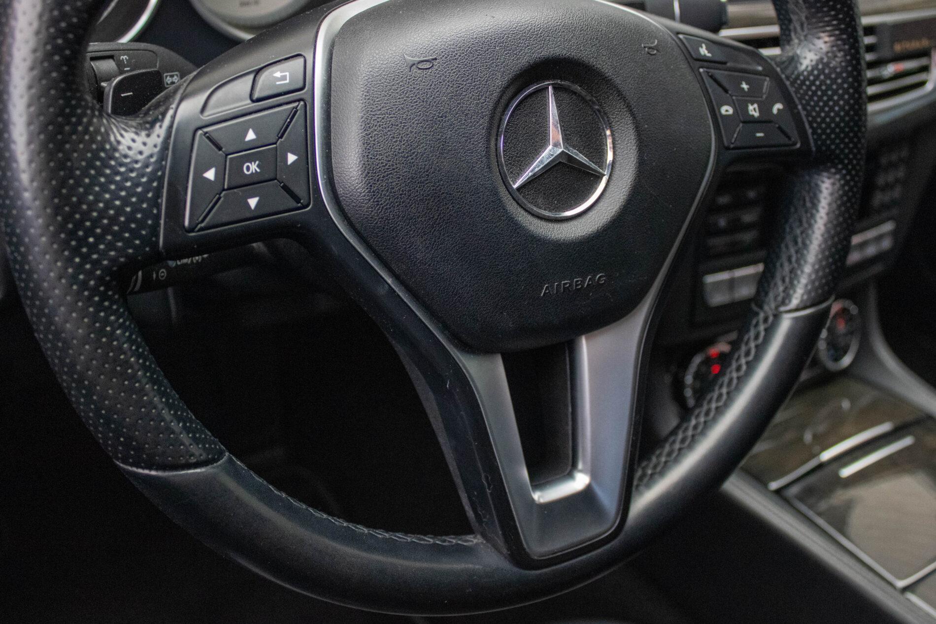 2013 Mercedes-Benz CLS 350 CDI, sivá kombi, 256 400 km