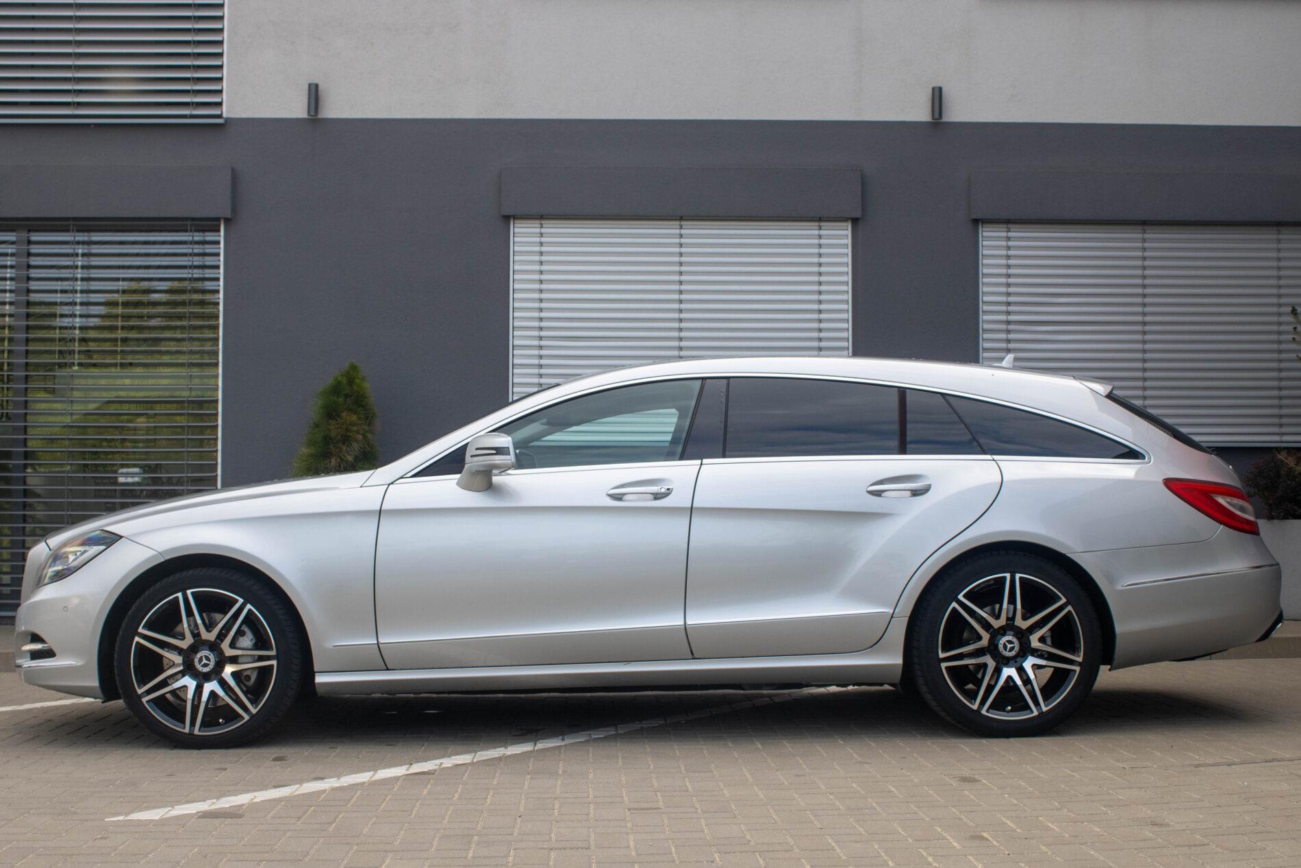 2013 Mercedes-Benz CLS 350 CDI, sivá kombi, 256 400 km