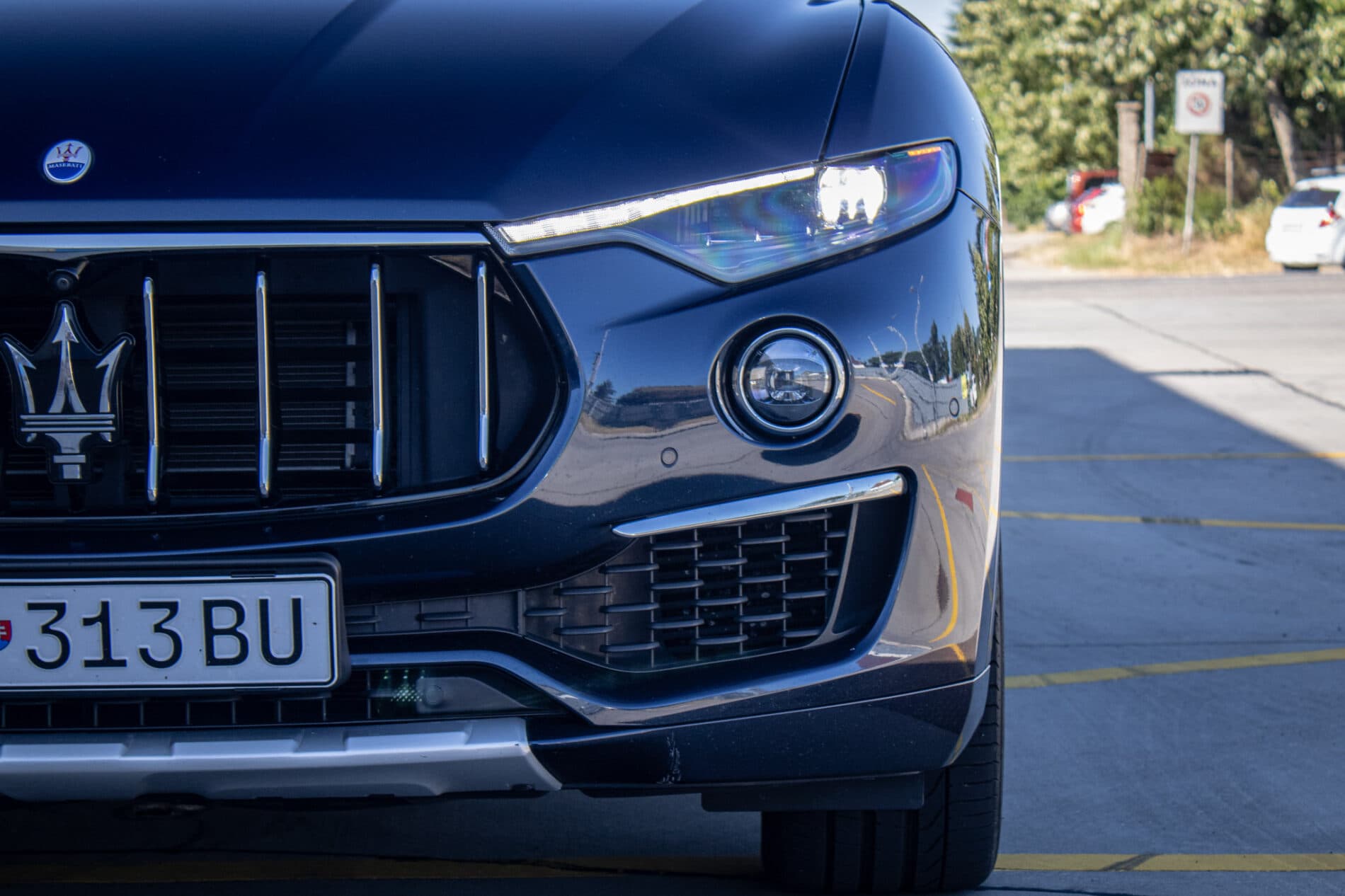 2019 Maserati Levante, modrá suv, 142 057 km