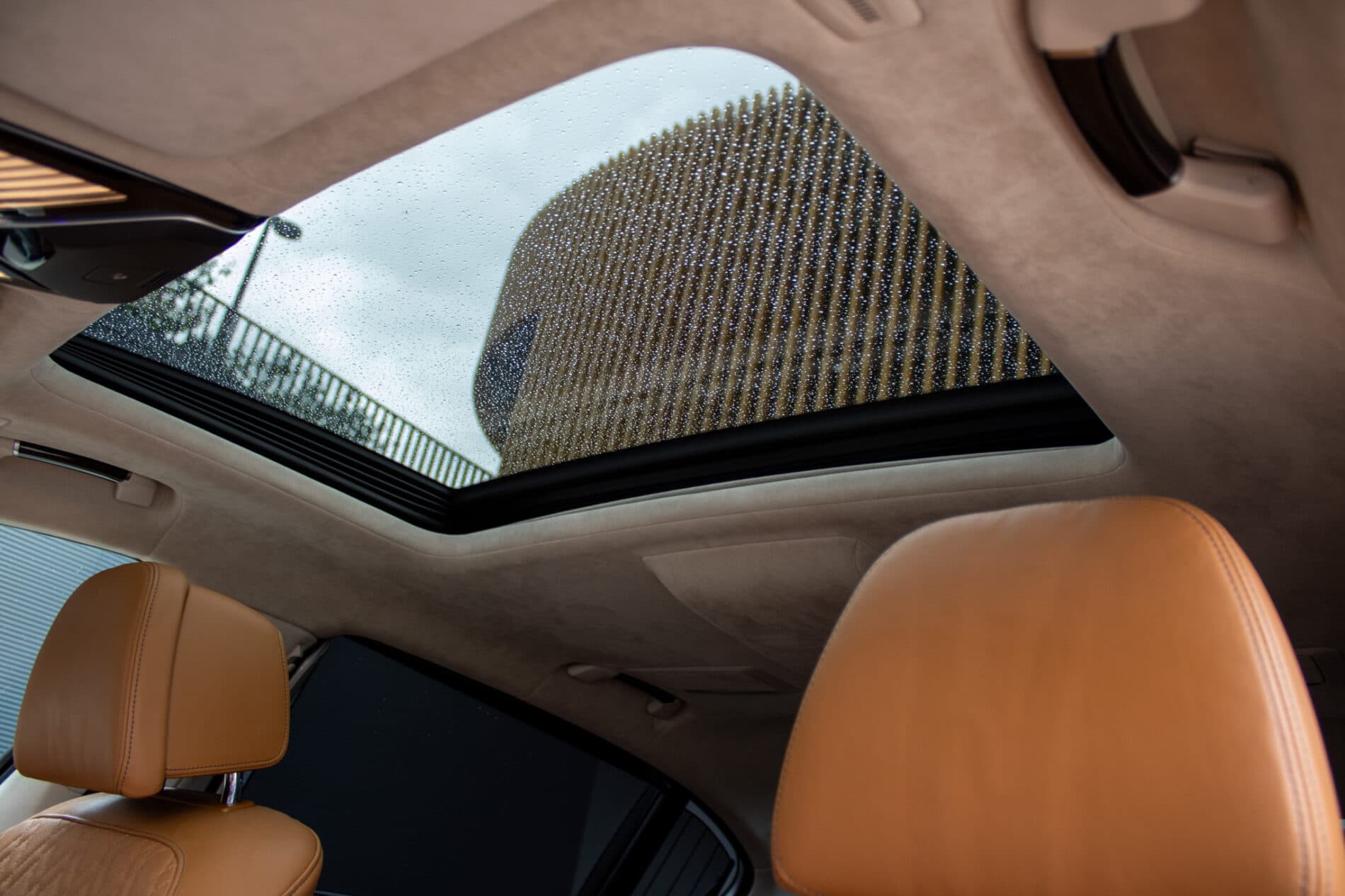 2018 BMW 7 750i, čierna sedan, 93 640 km